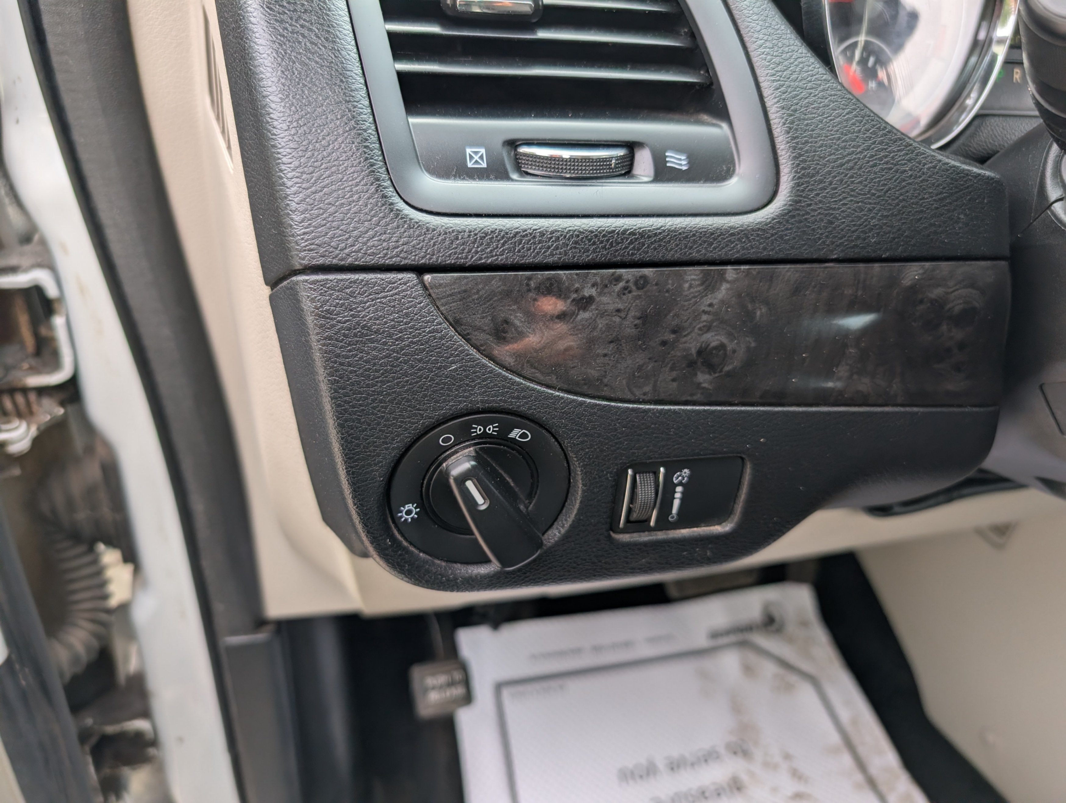 /artaautosales/2014-Dodge-GrandCaravan-08931508686351086.jpg