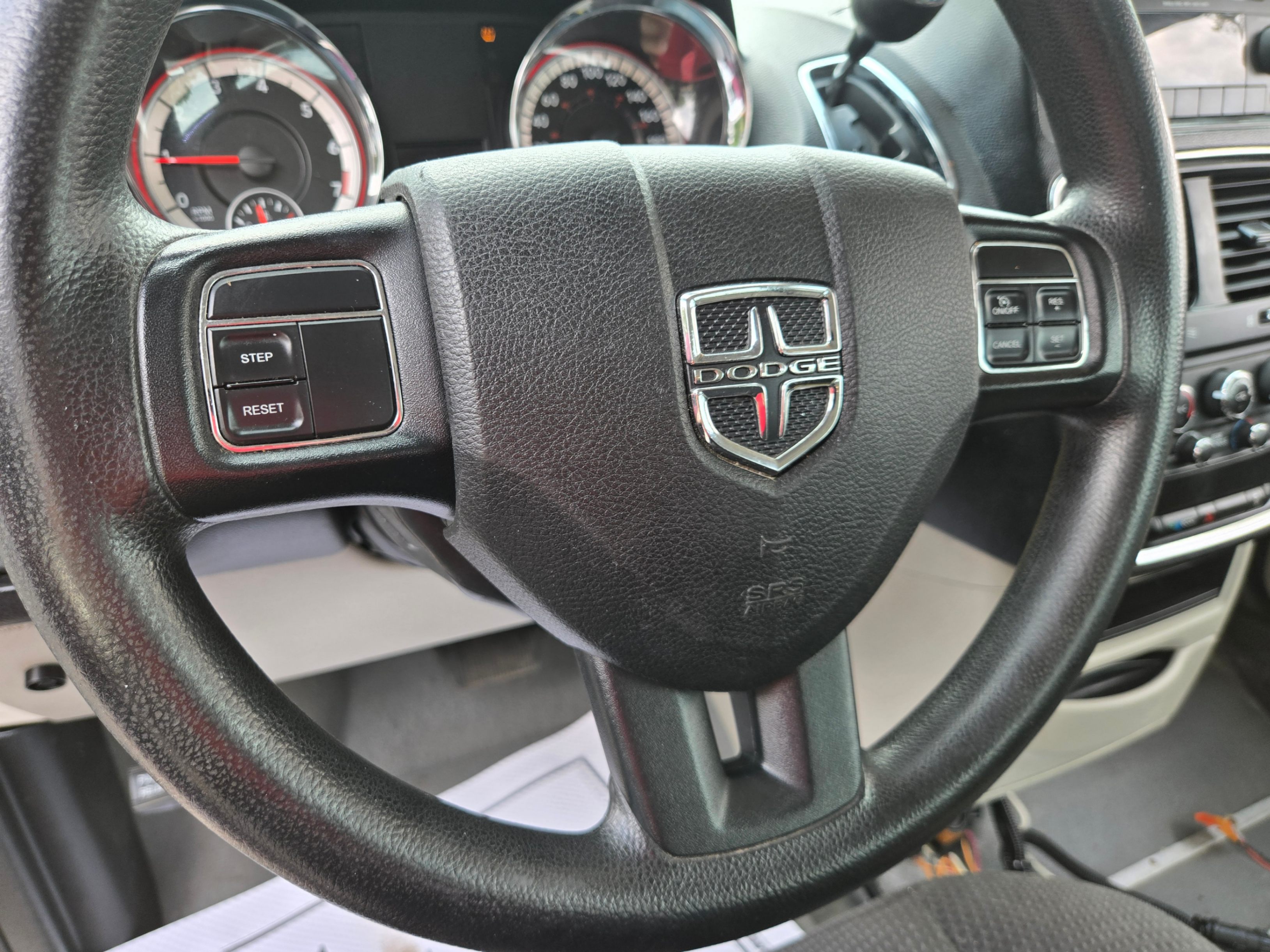 /artaautosales/2014-Dodge-GrandCaravan-682988364687311.jpg