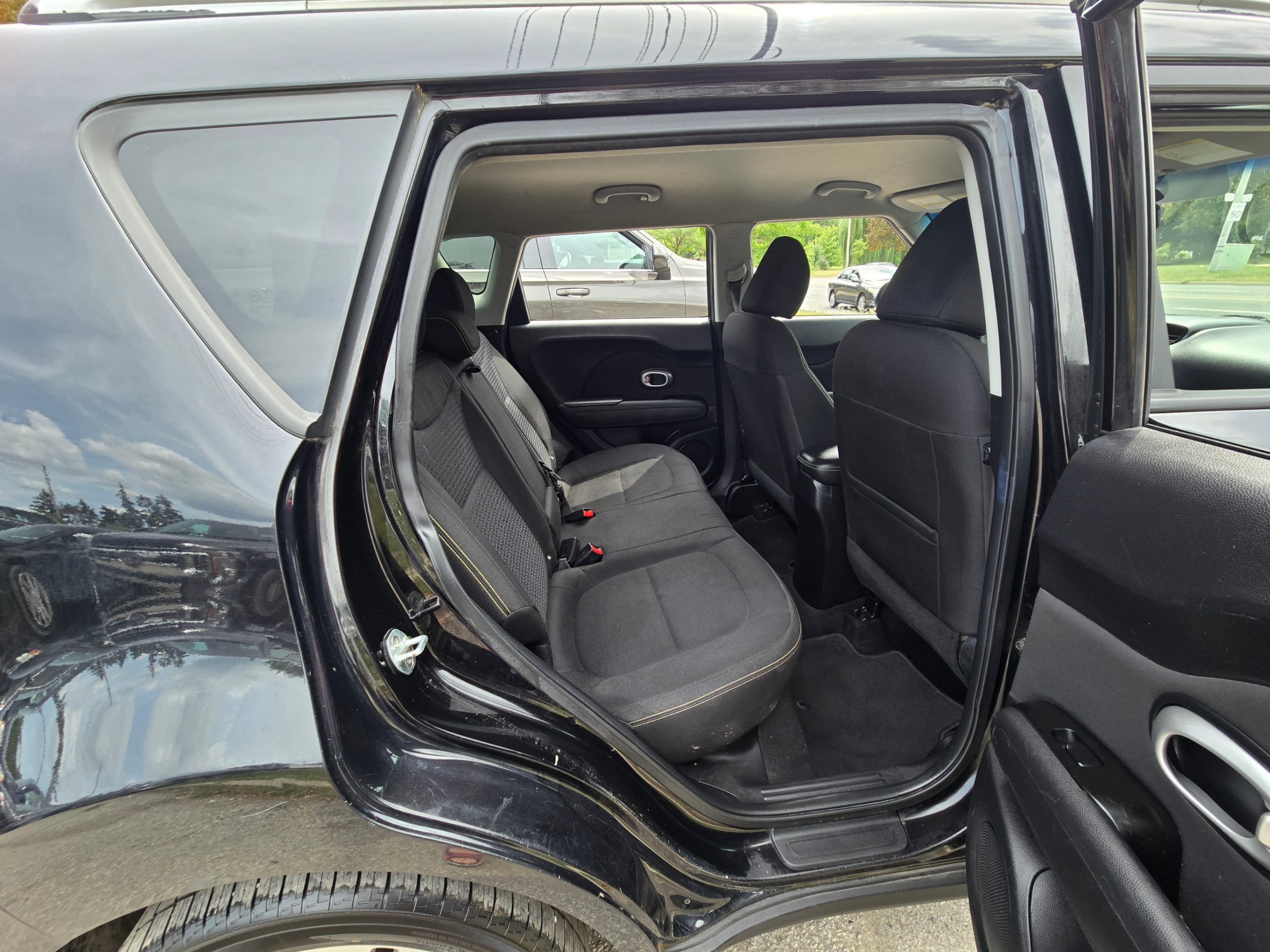 /artaautosales/2014-Kia-Soul-28644204919626604.jpg