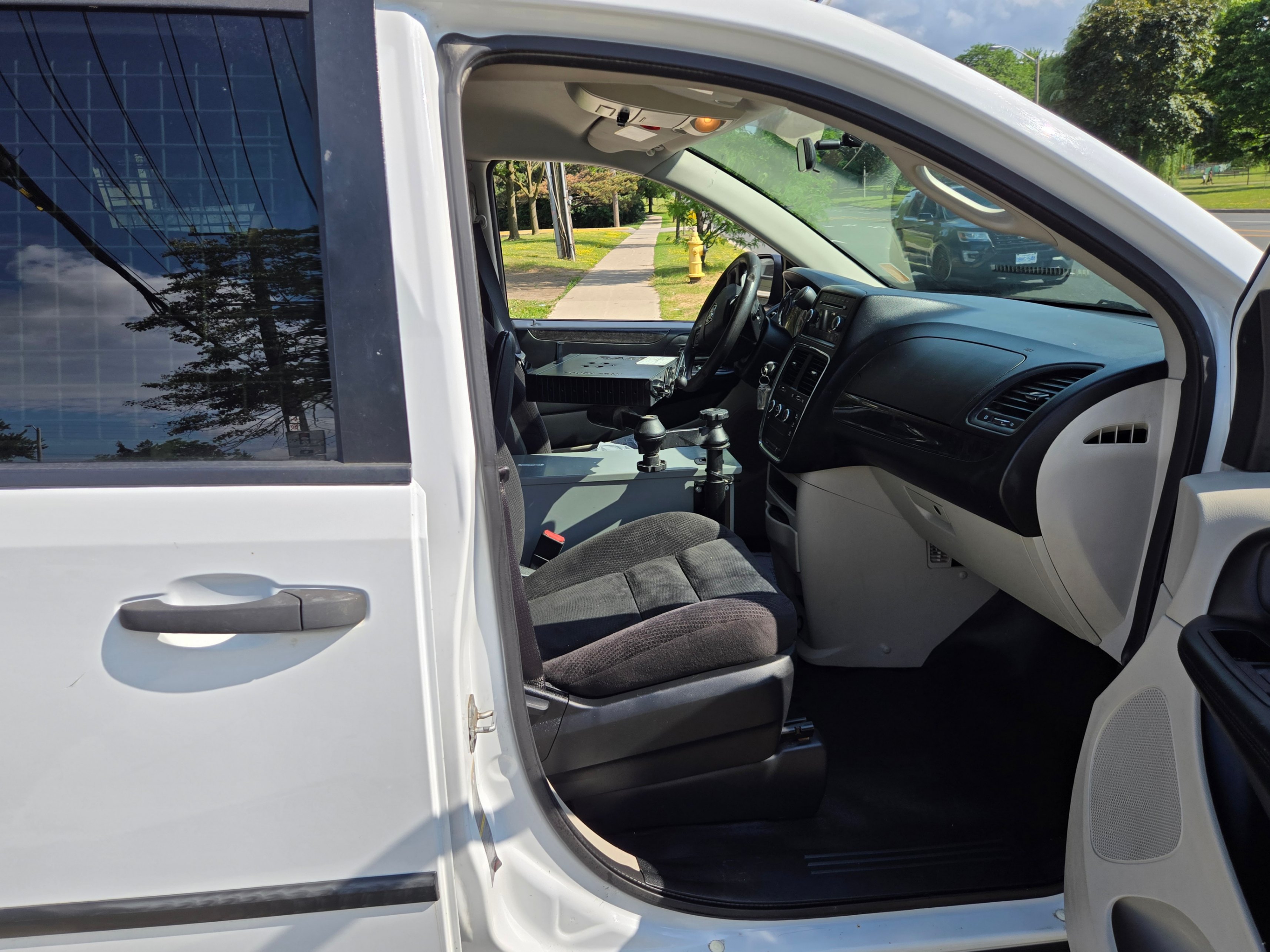 /artaautosales/2014-Ram-CargoVan-760566117353451.jpg