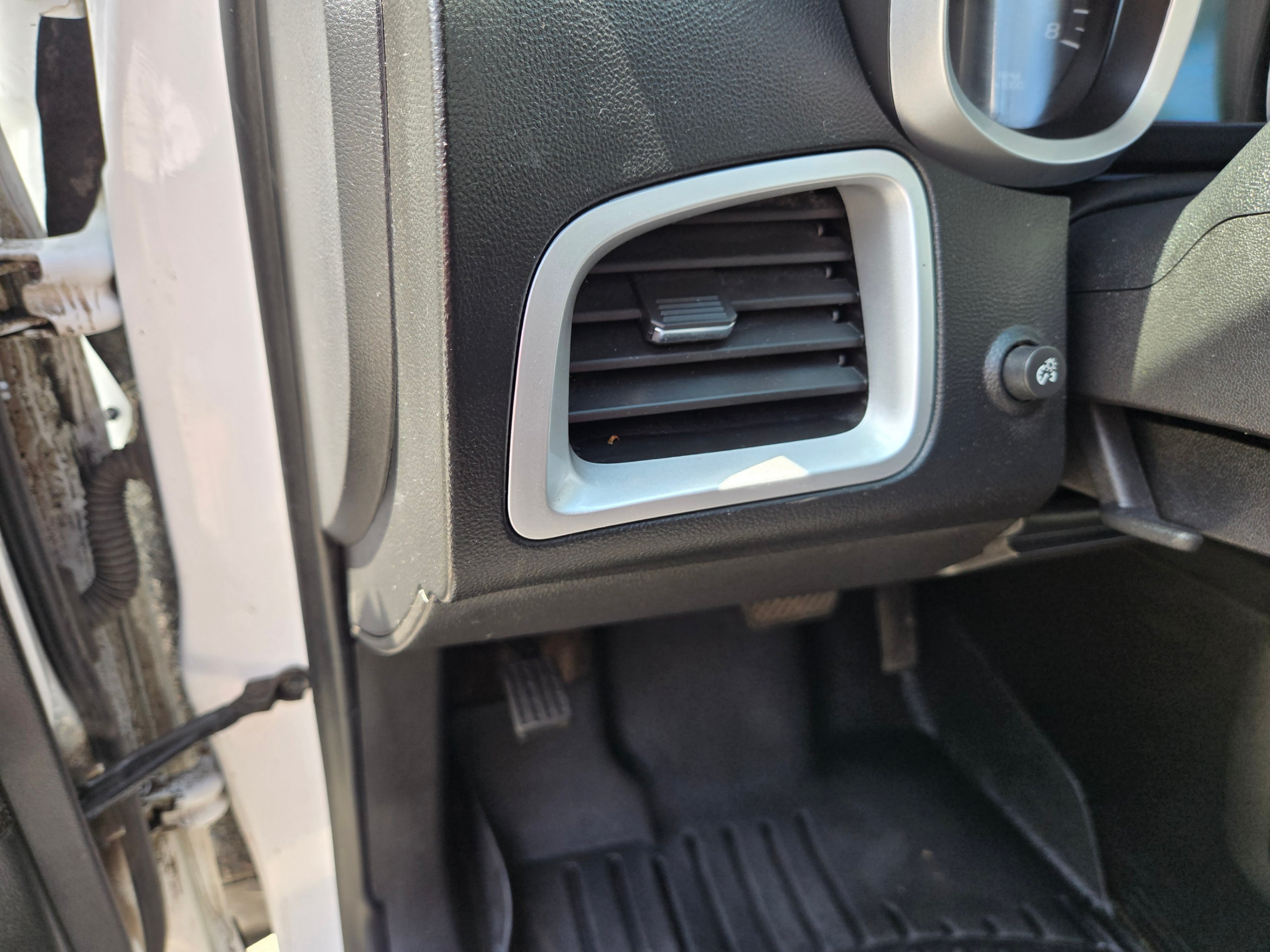 /artaautosales/2015-Chevrolet-Equinox-9980698601736979.jpg