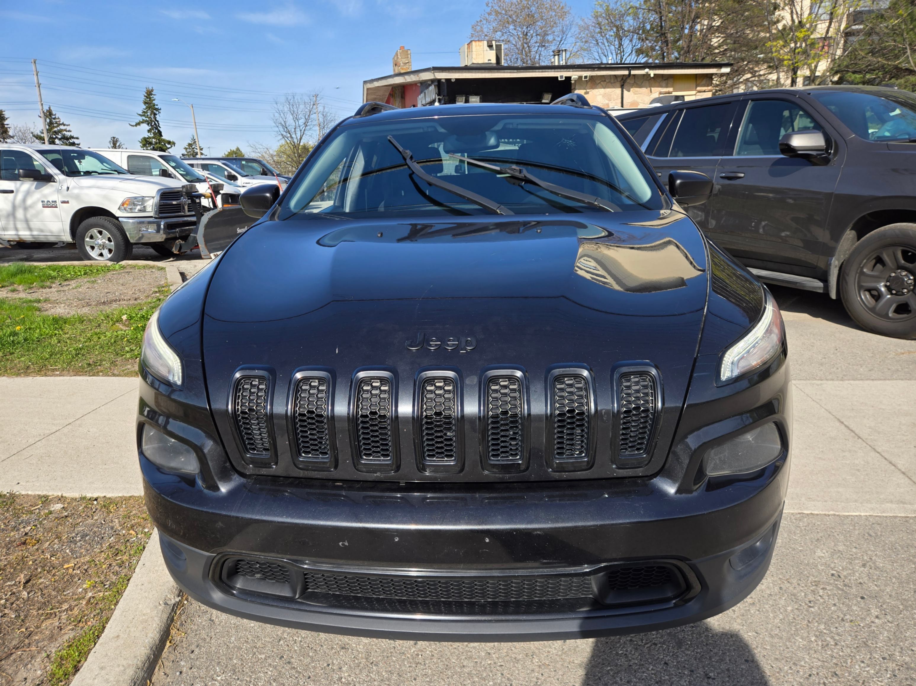 /artaautosales/2015-Jeep-Cherokee-05701066306156455.jpg