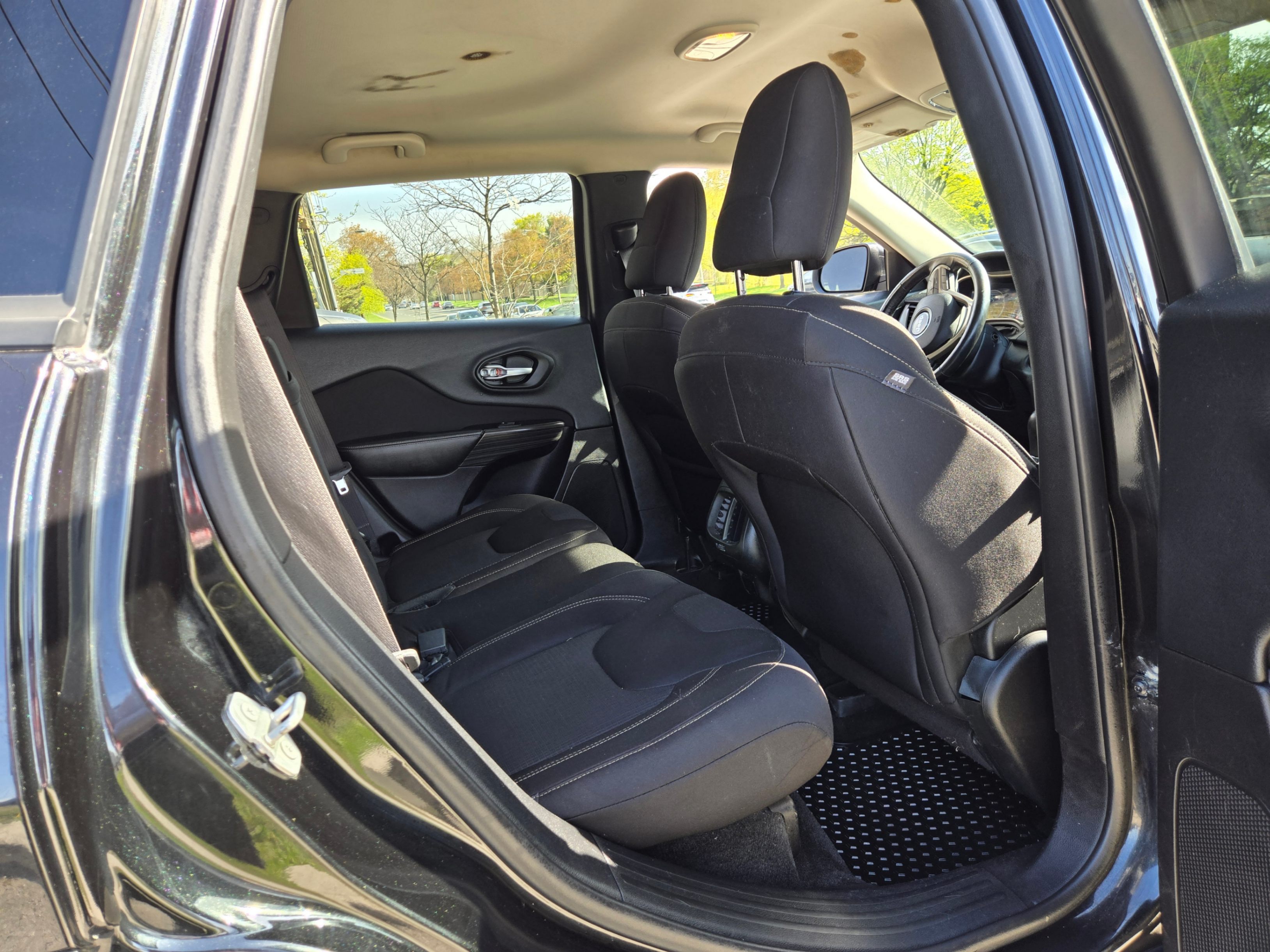 /artaautosales/2015-Jeep-Cherokee-5662737339713906.jpg