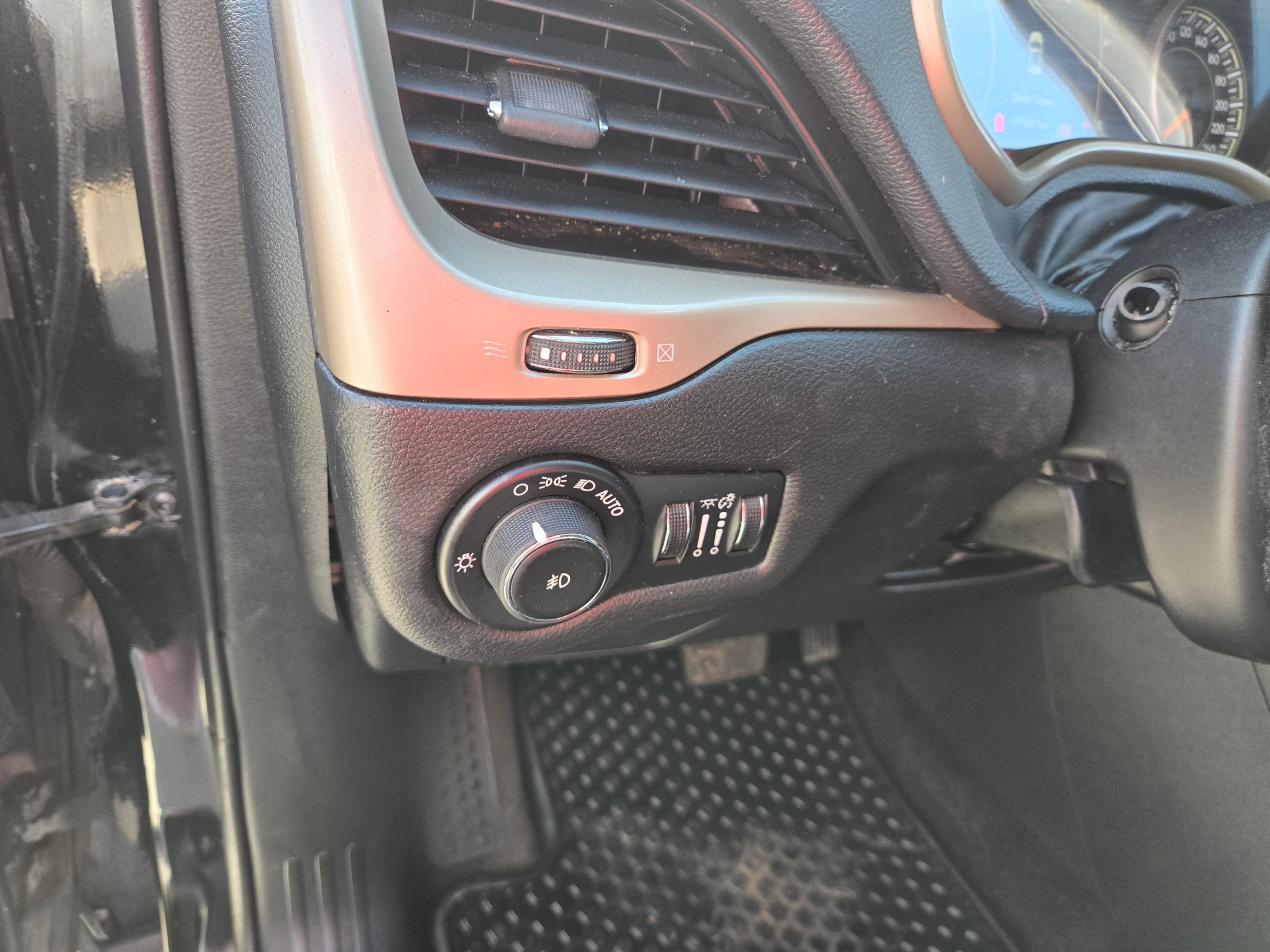 /artaautosales/2015-Jeep-Cherokee-6742669144466902.jpg