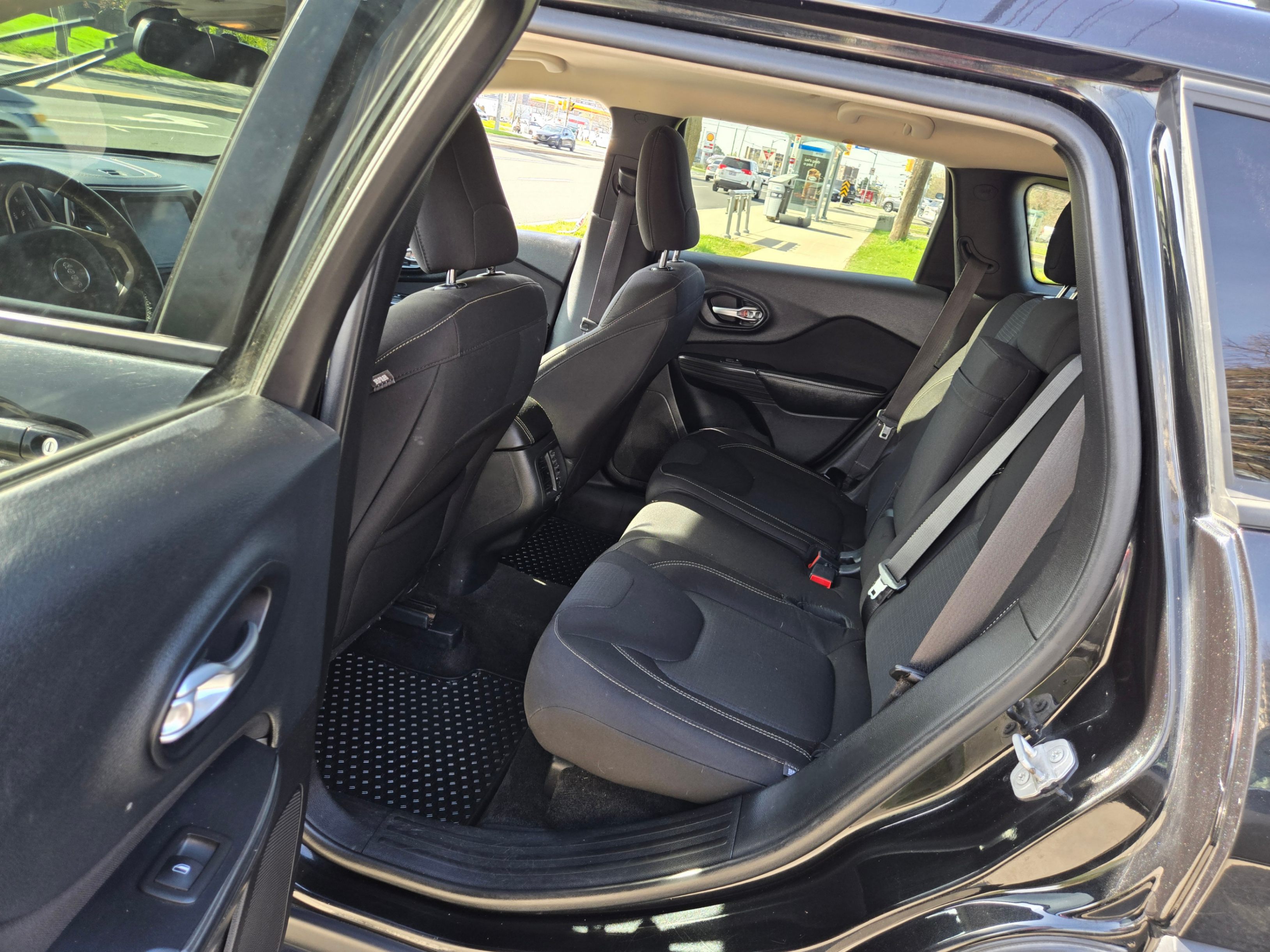 /artaautosales/2015-Jeep-Cherokee-7616036940816446.jpg