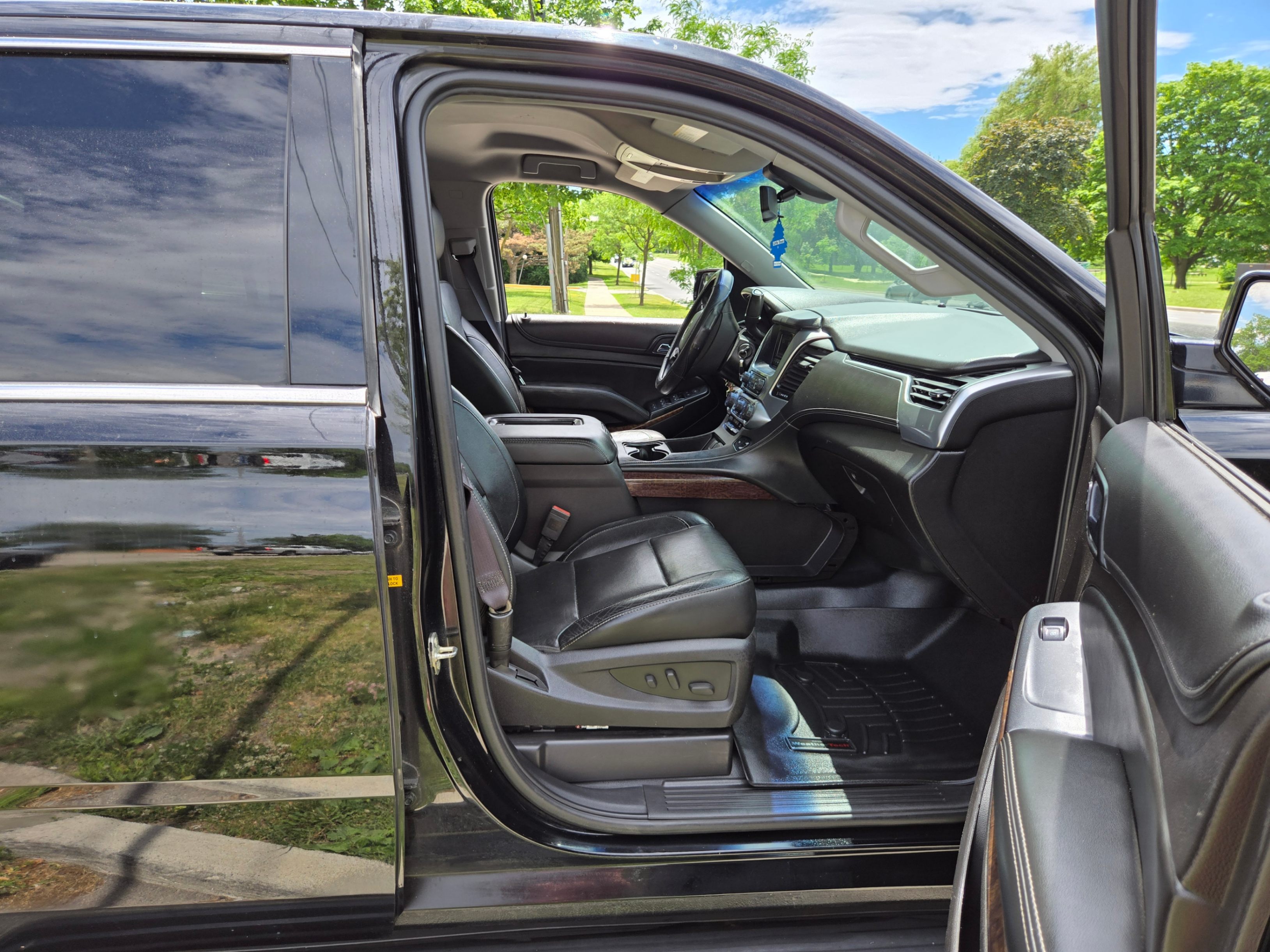 /artaautosales/2017-Chevrolet-Tahoe-6824465834367652.jpg