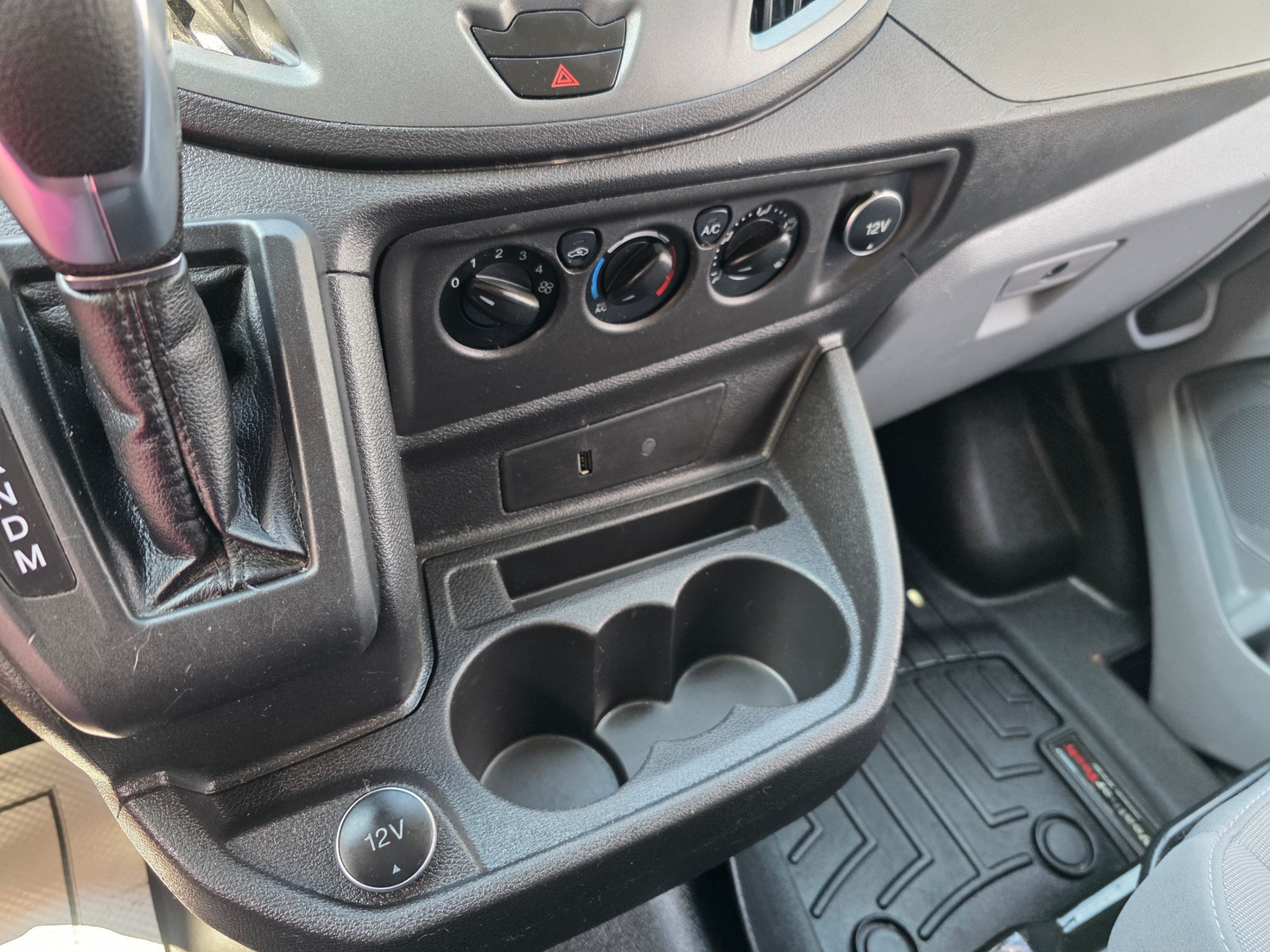 /artaautosales/2018-Ford-Transit-30051966561667576.jpg