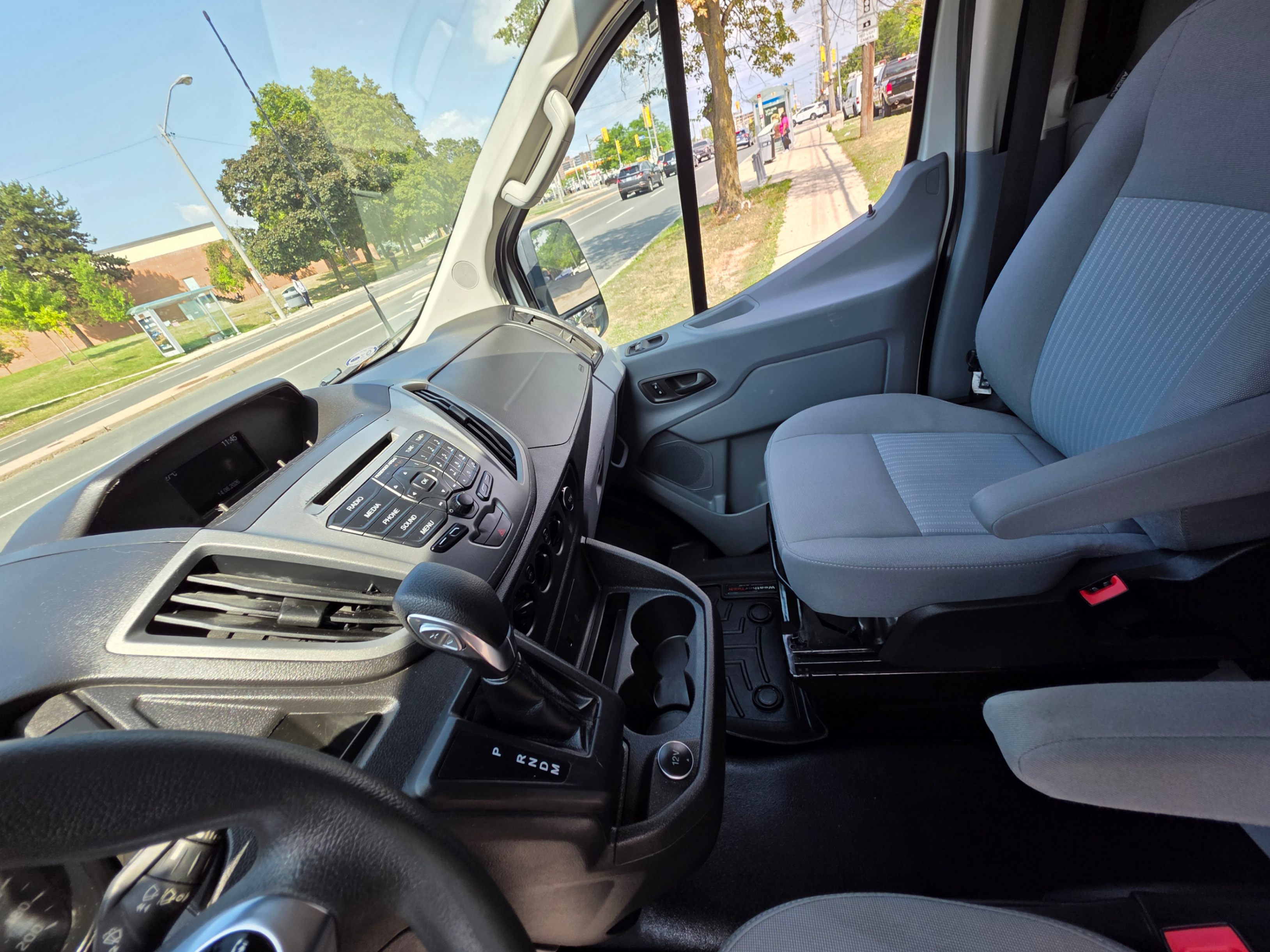 /artaautosales/2018-Ford-Transit-5480743425578058.jpg