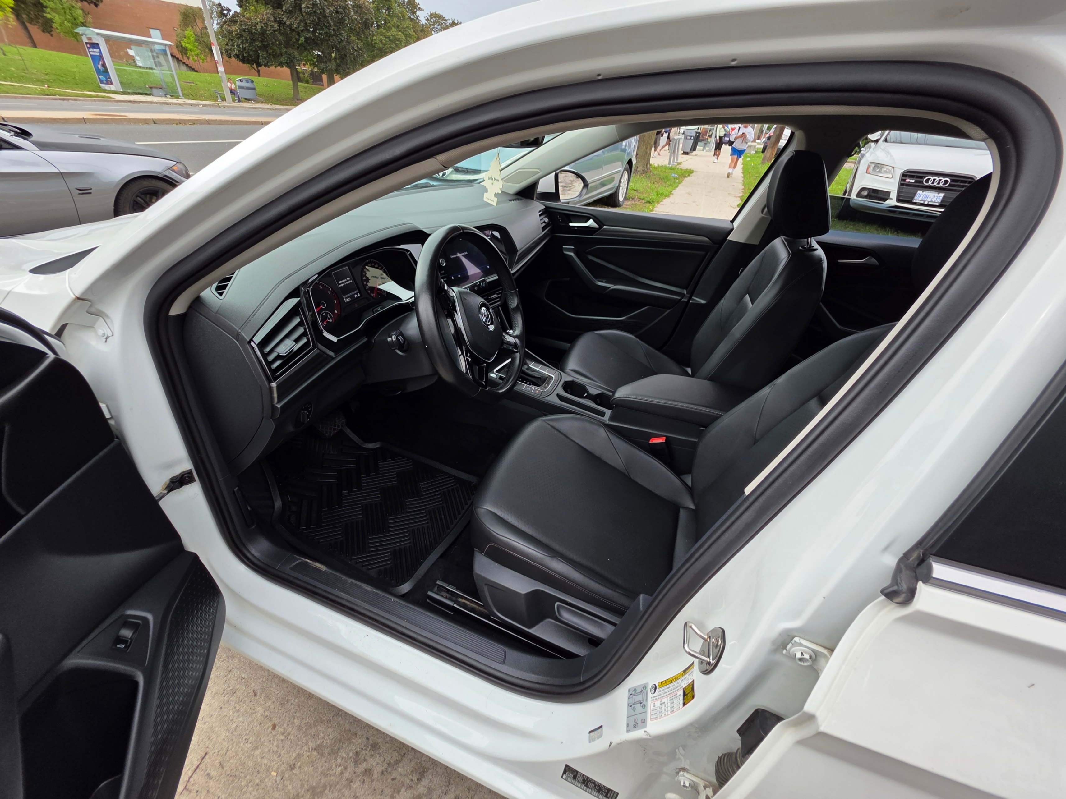 /artaautosales/2019-Volkswagen-Jetta-20337481039772887.jpg