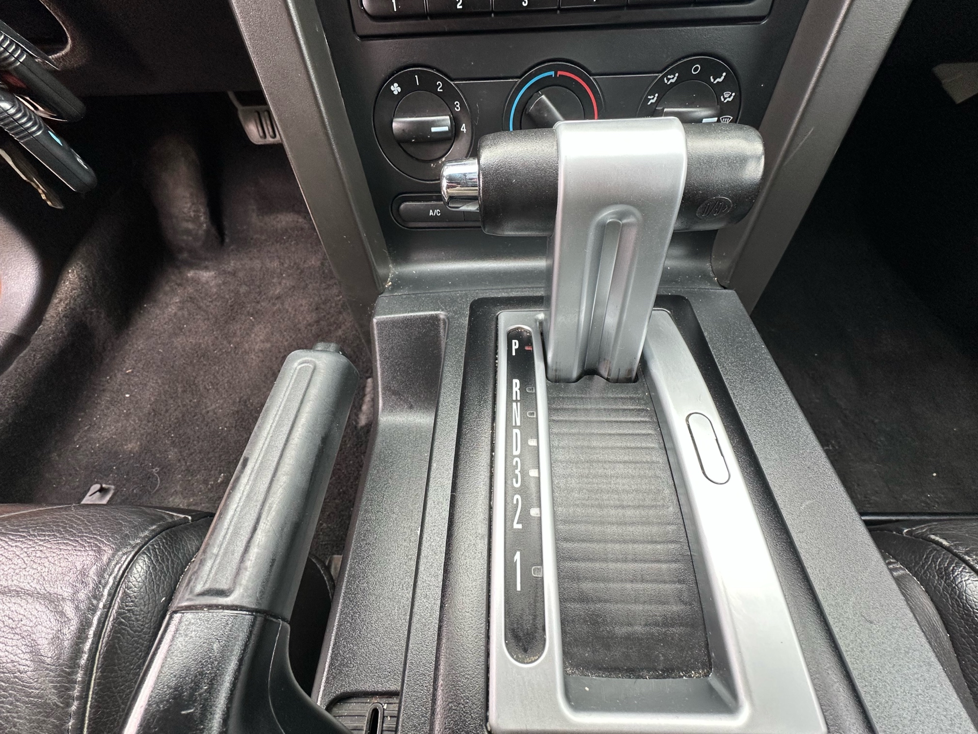 /autocainc/2007-Ford-Mustang-9992593317418252.jpg