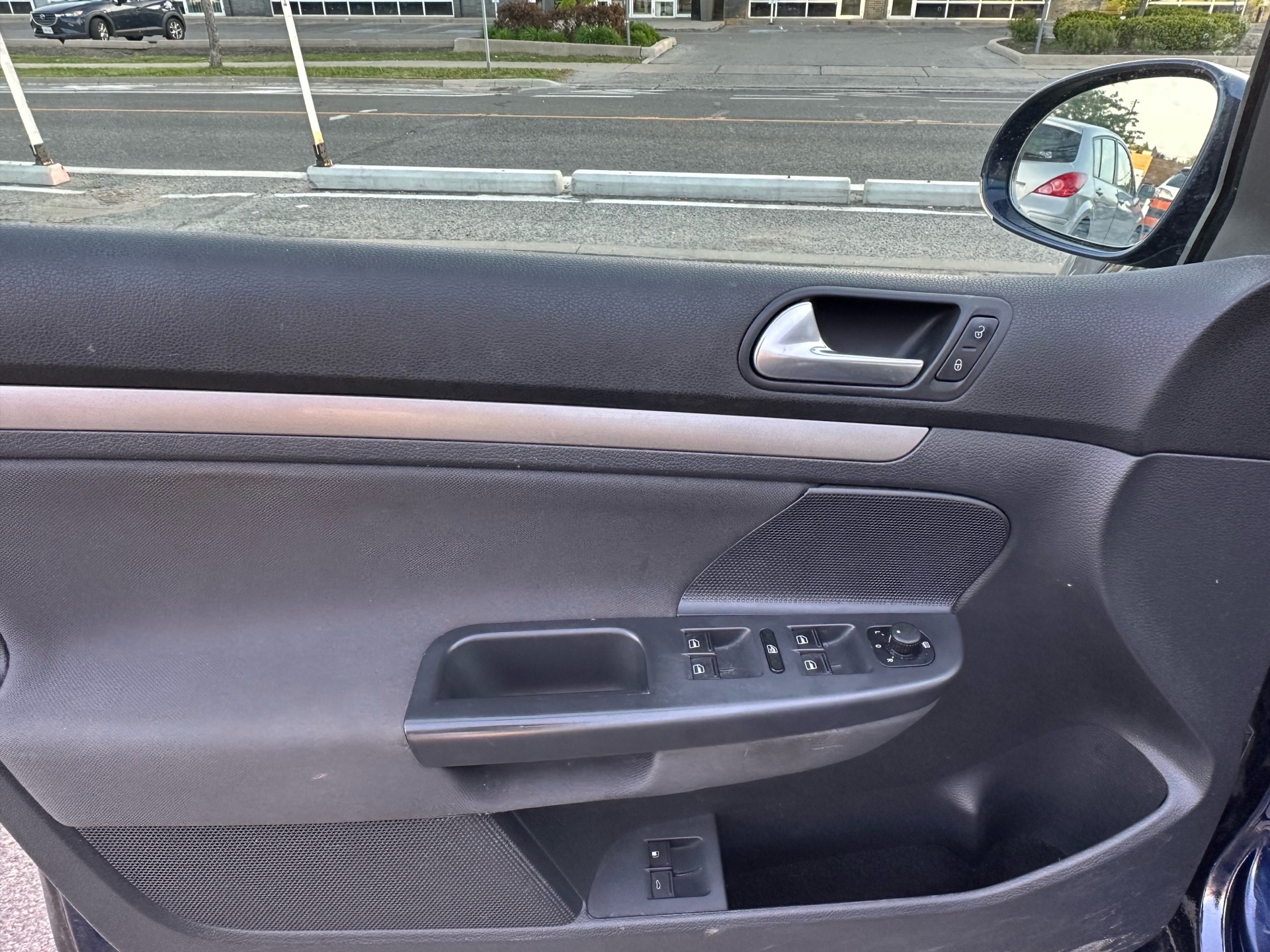 /autocainc/2008-Volkswagen-Rabbit-6018074538476121.jpg