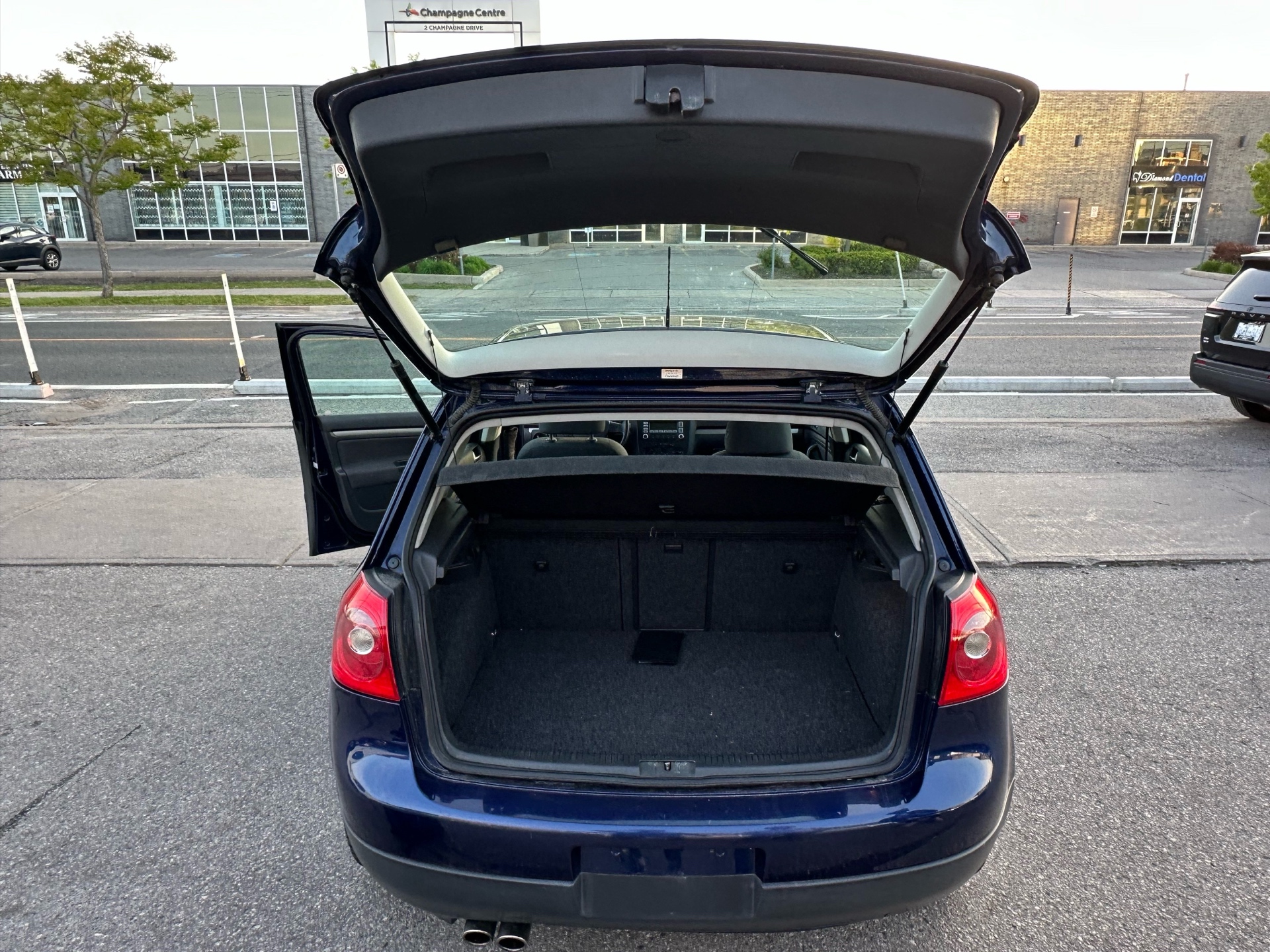 /autocainc/2008-Volkswagen-Rabbit-6417119451658675.jpg