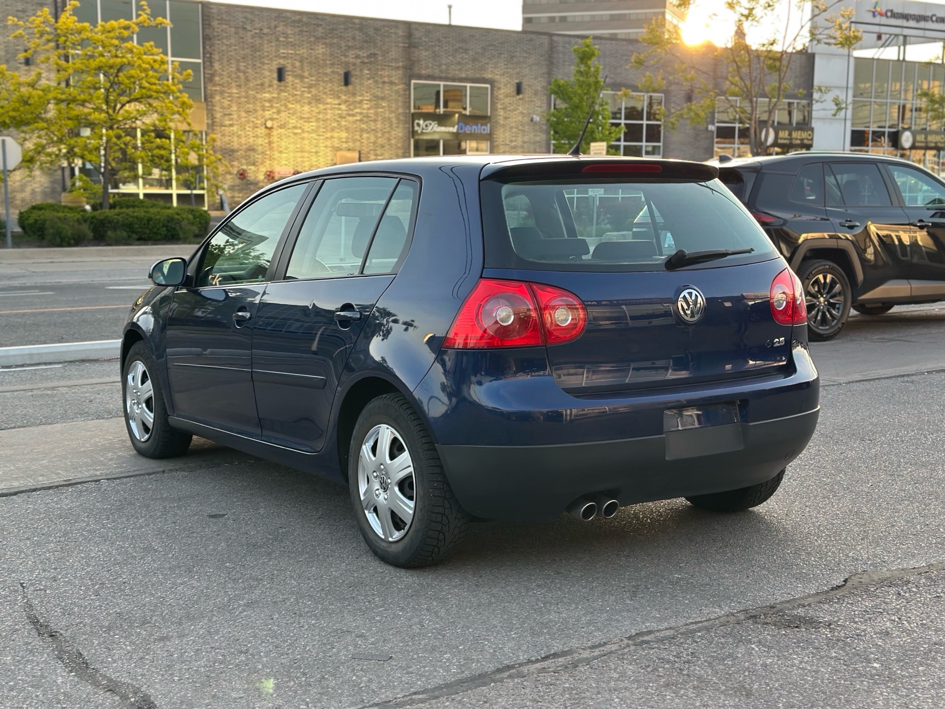 /autocainc/2008-Volkswagen-Rabbit-7016911392135057.jpg
