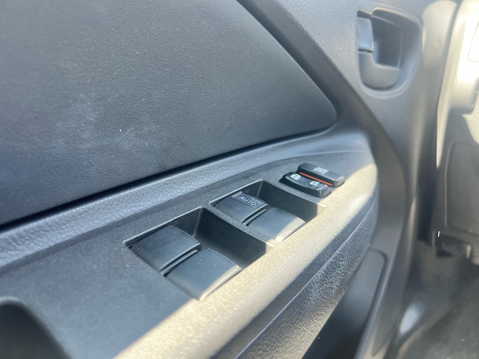 /autocainc/2009-Toyota-Yaris-0760740426152231.jpg
