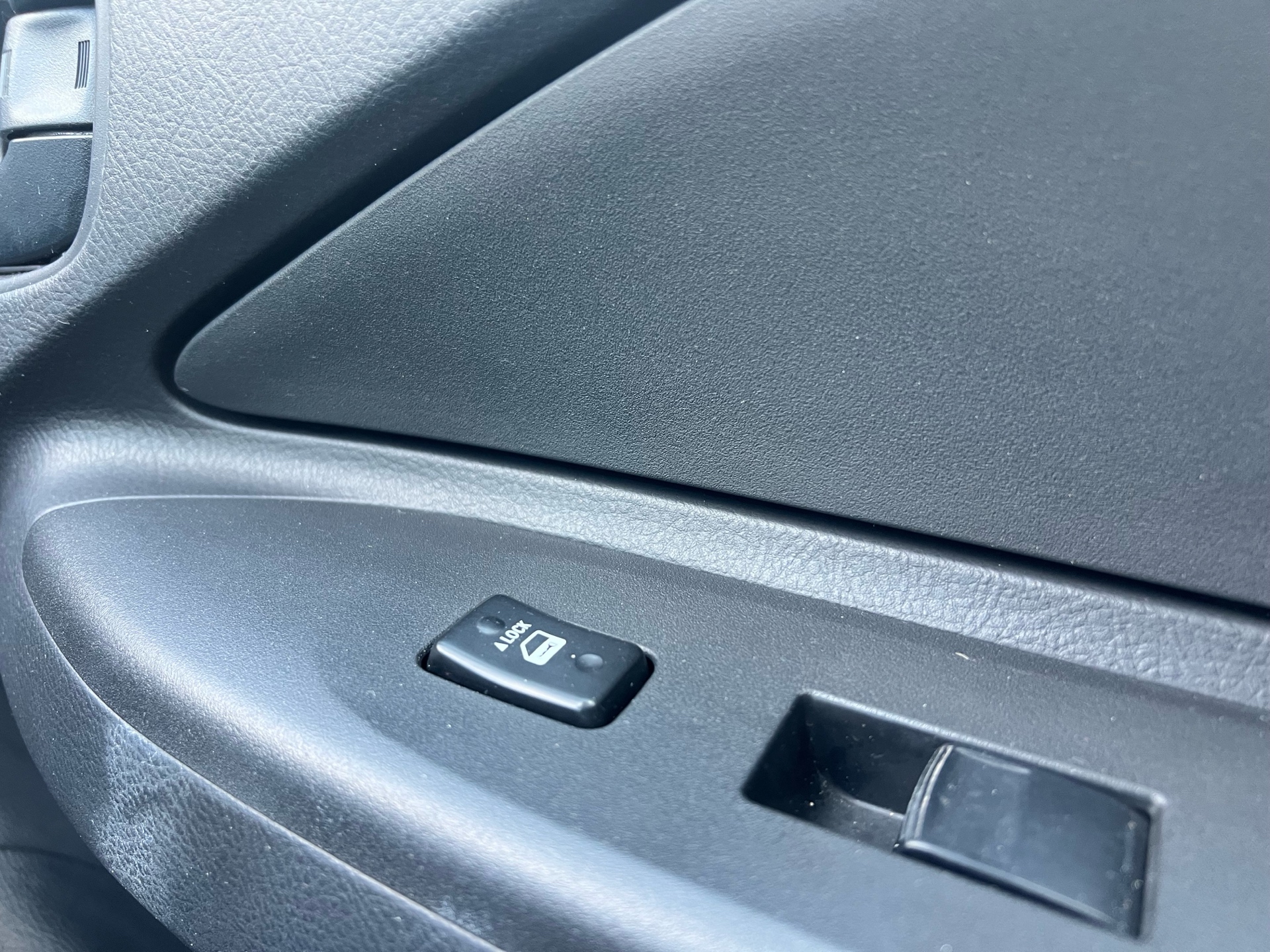 /autocainc/2009-Toyota-Yaris-44424963013107366.jpg