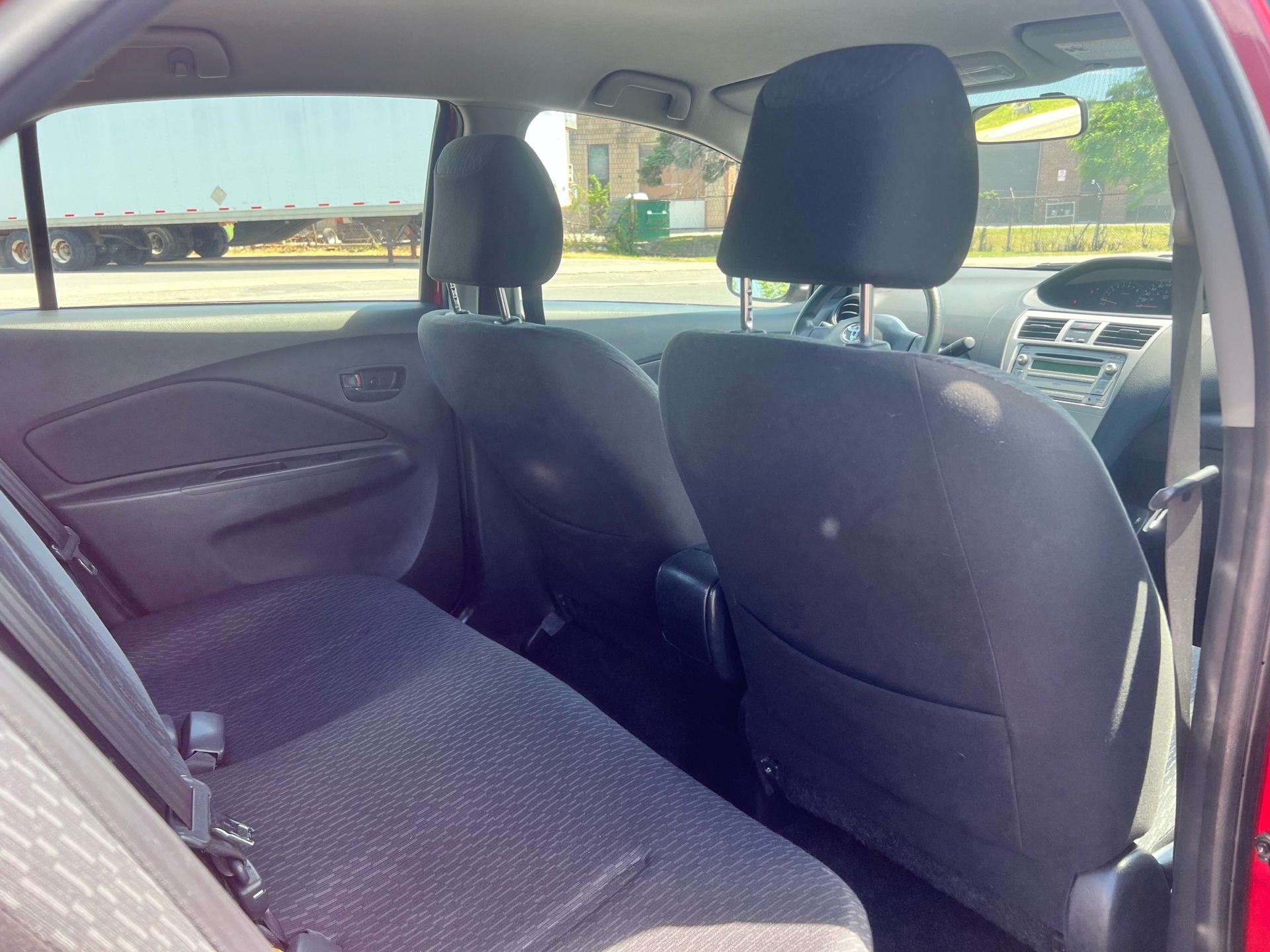 /autocainc/2009-Toyota-Yaris-9392154886926039.jpg