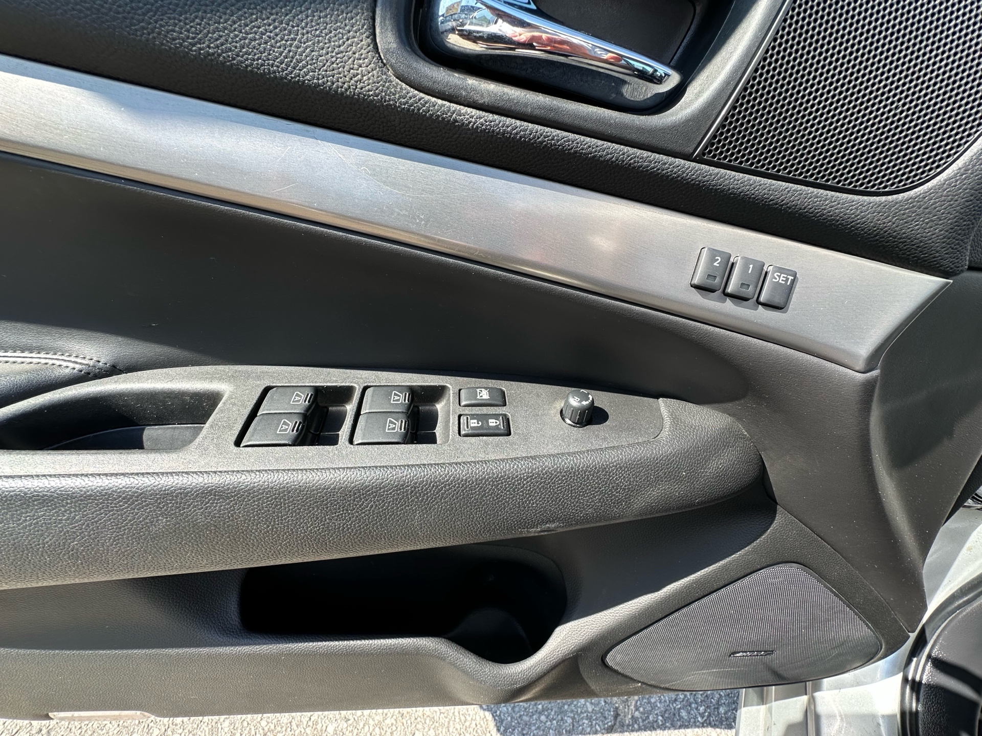 /autocainc/2010-INFINITI-G37-8039068583460278.jpg