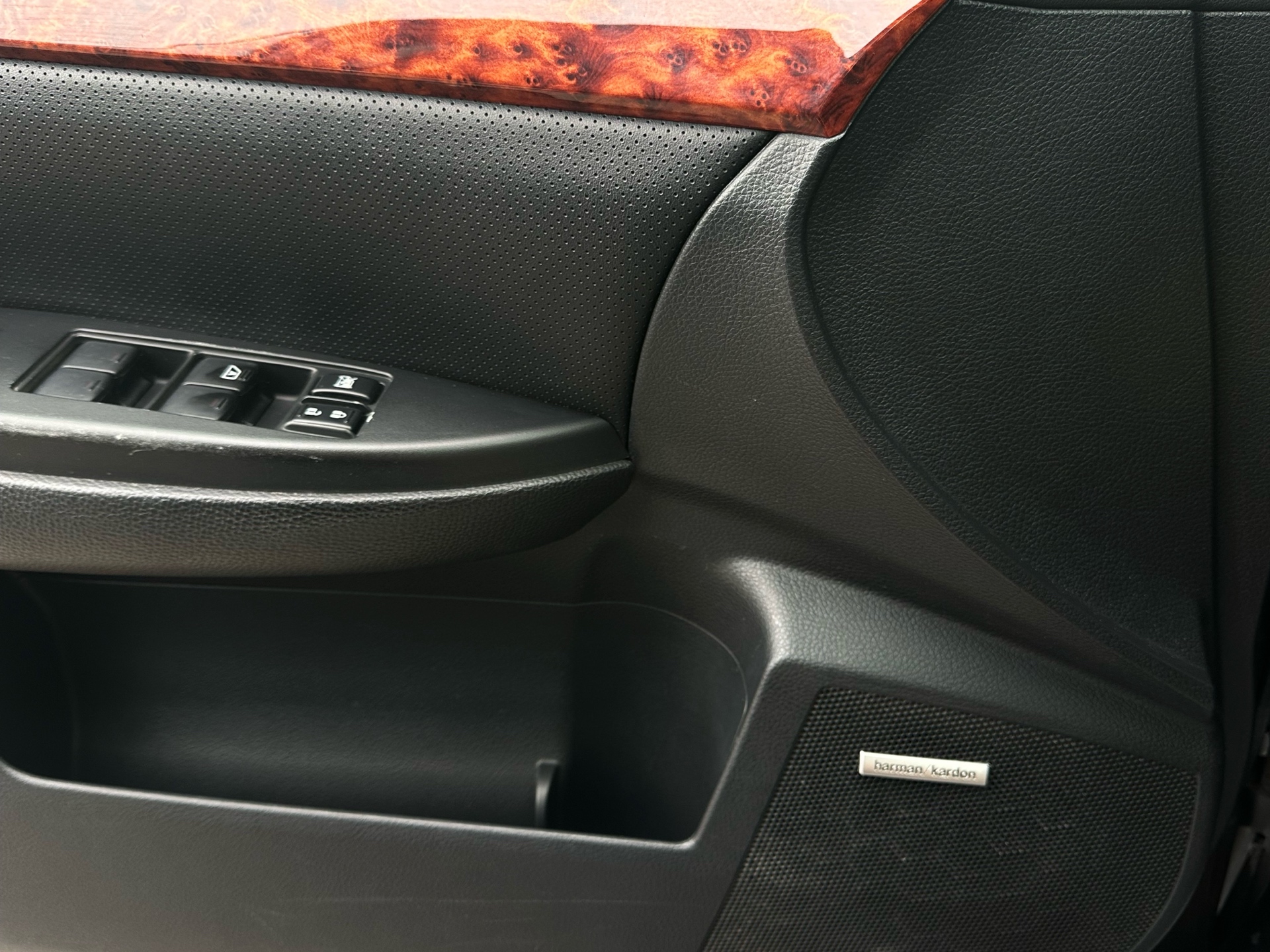 /autocainc/2010-Subaru-Outback-02553530295204154.jpg