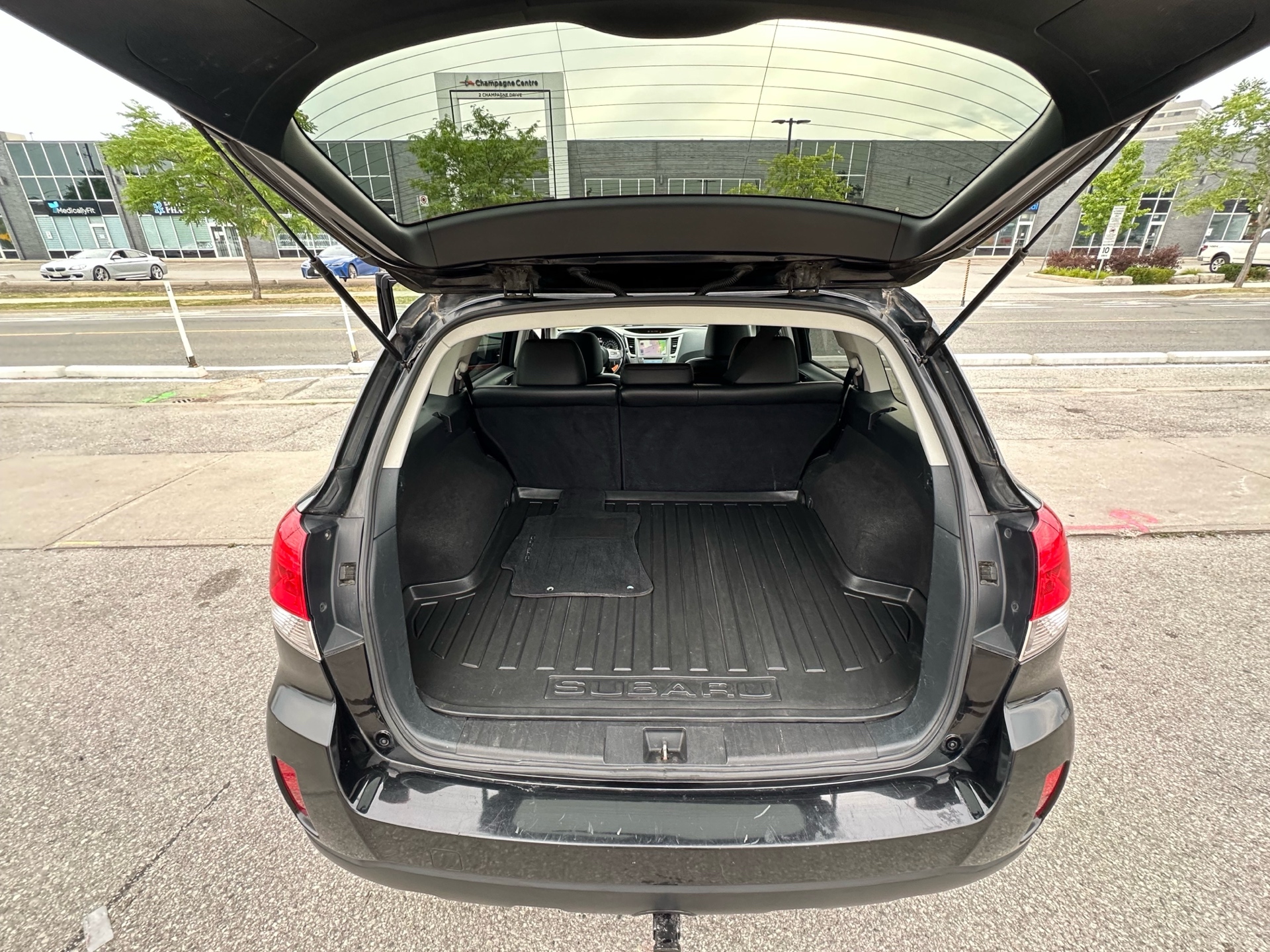/autocainc/2010-Subaru-Outback-9317000362628884.jpg