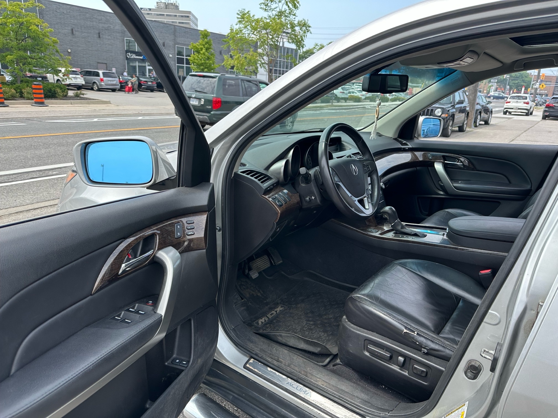 /autocainc/2011-Acura-MDX-07275546105560893.jpg