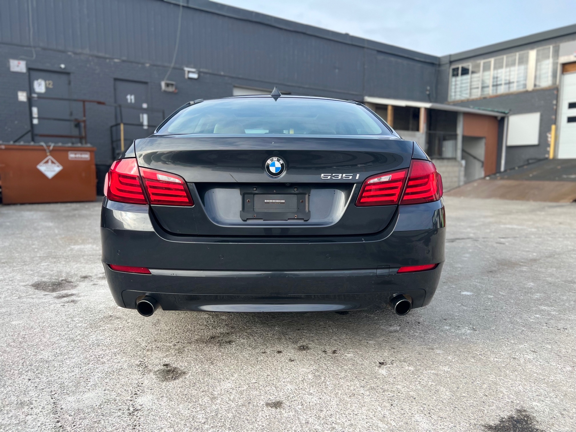 /autocainc/2011-BMW-5Series-020838374527463843.jpg