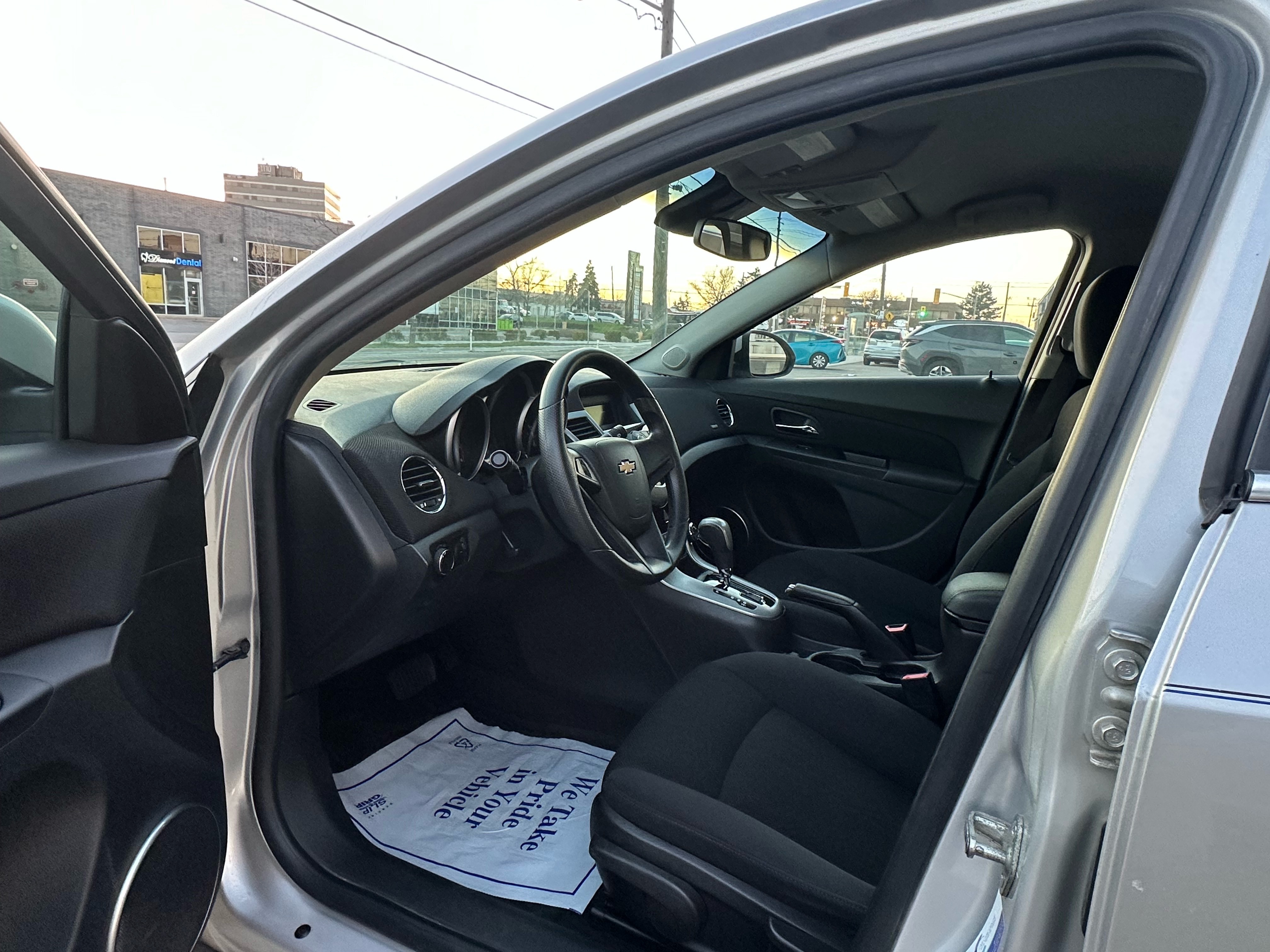 /autocainc/2011-Chevrolet-Cruze-82113295916123.jpg