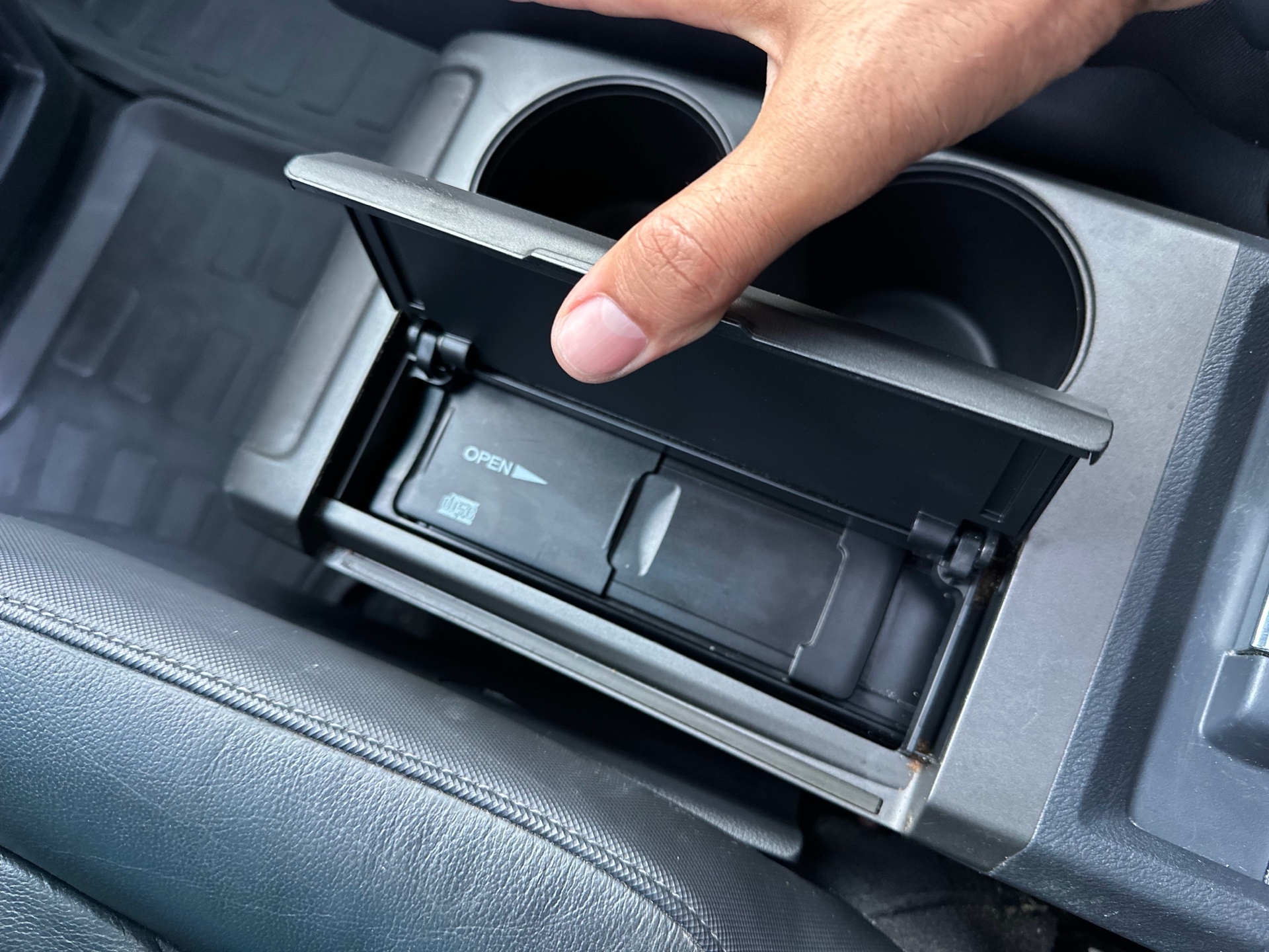 /autocainc/2011-Honda-CR-V-5637602401614143.jpg