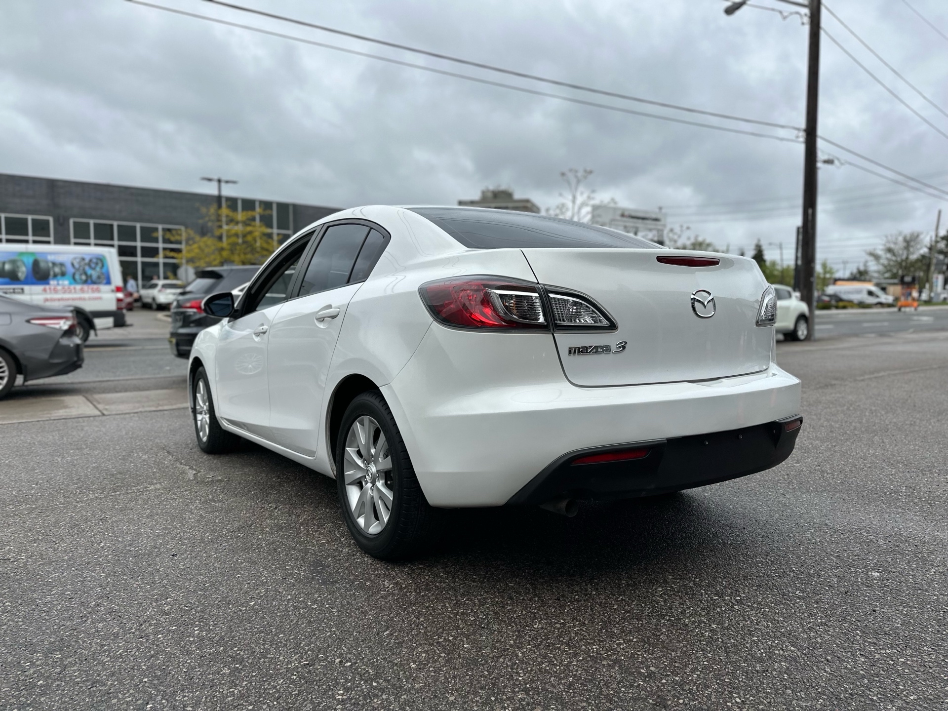 /autocainc/2011-Mazda-Mazda3-3273423665120747.jpg