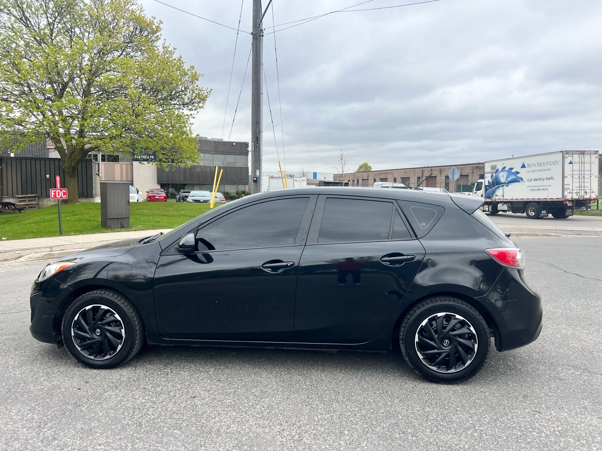 /autocainc/2011-Mazda-Mazda3-707641966460496.jpg