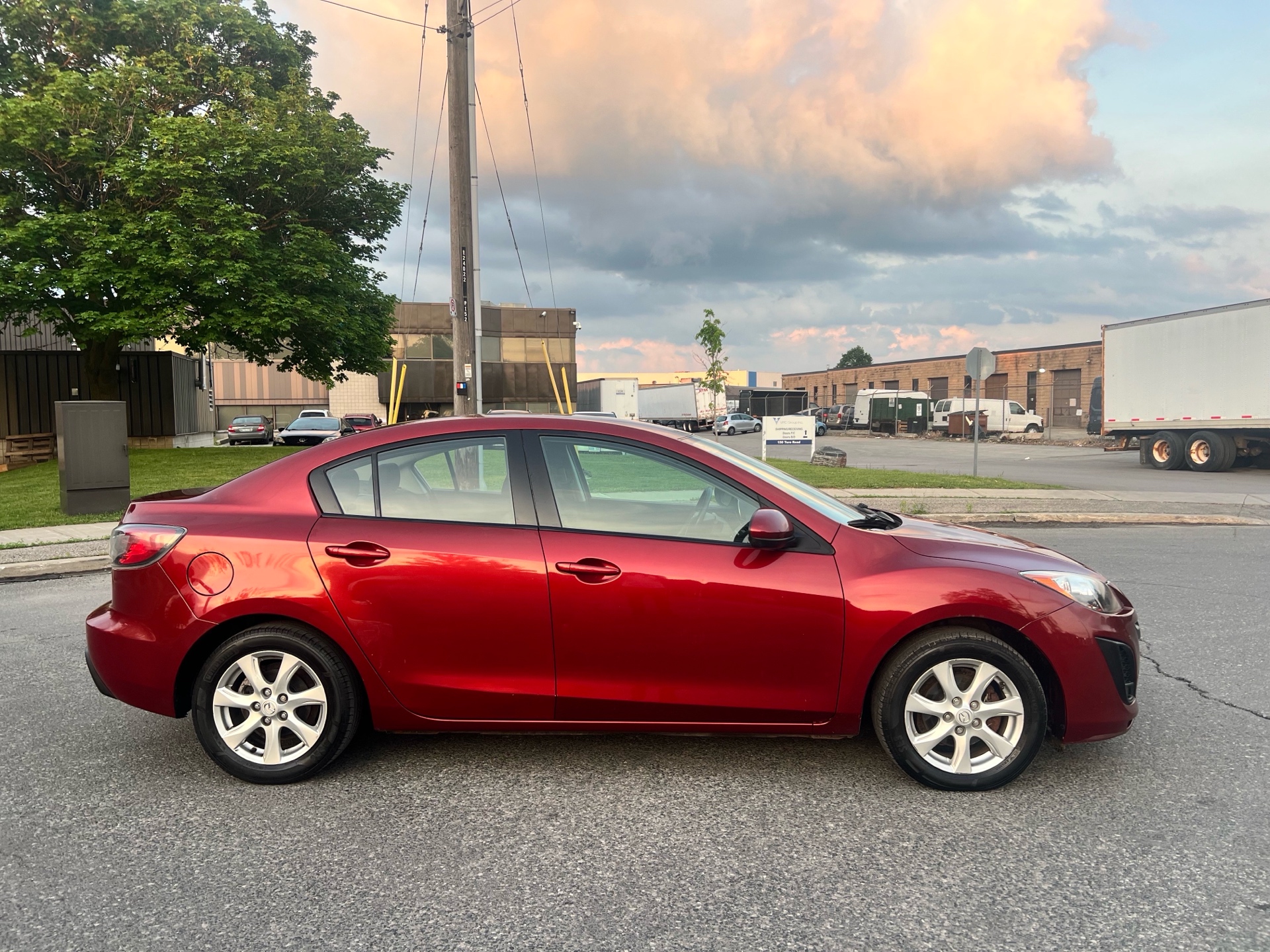 /autocainc/2011-Mazda-Mazda3-7290954109496728.jpg