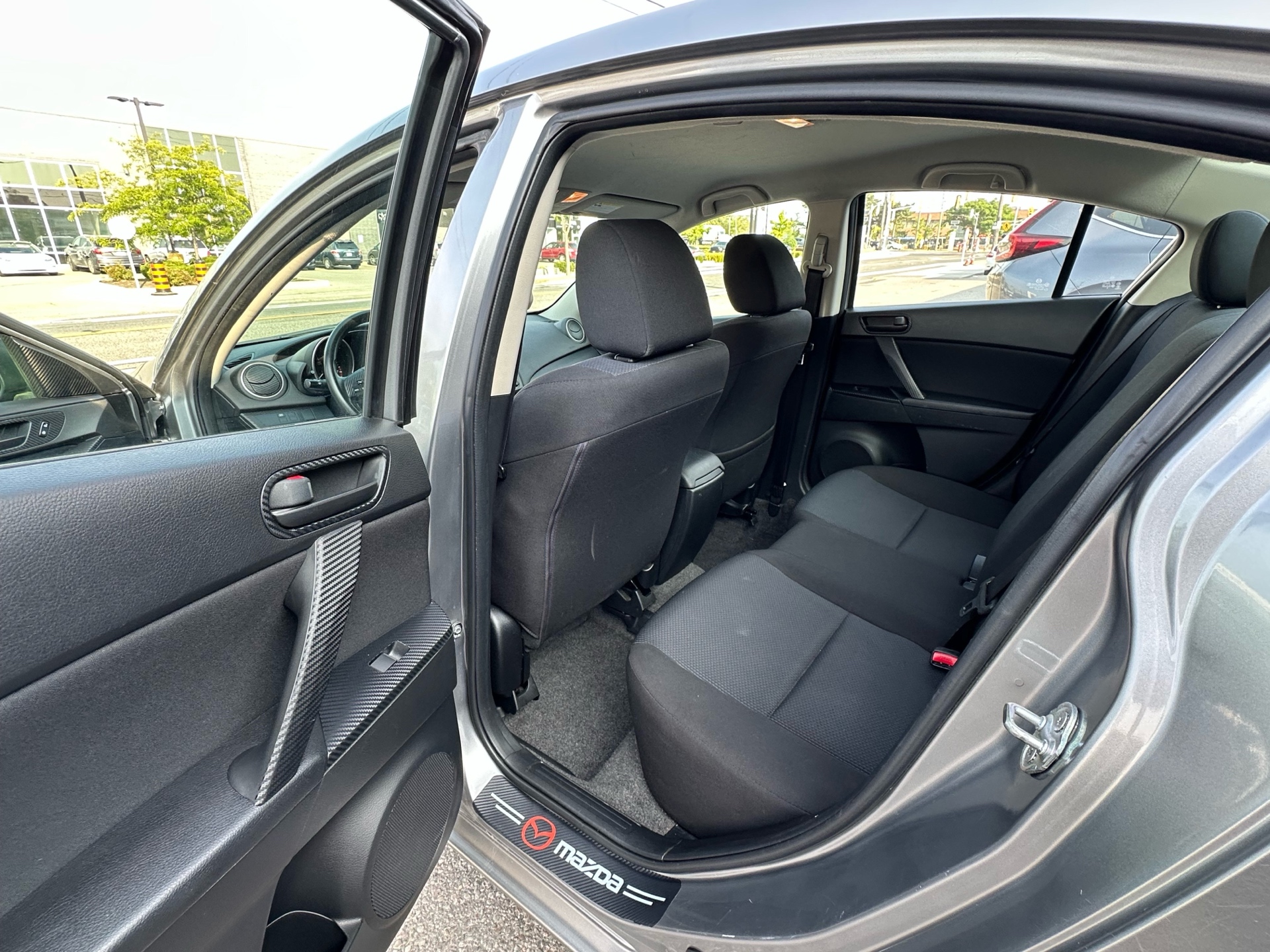 /autocainc/2011-Mazda-Mazda3-7731053074299203.jpg