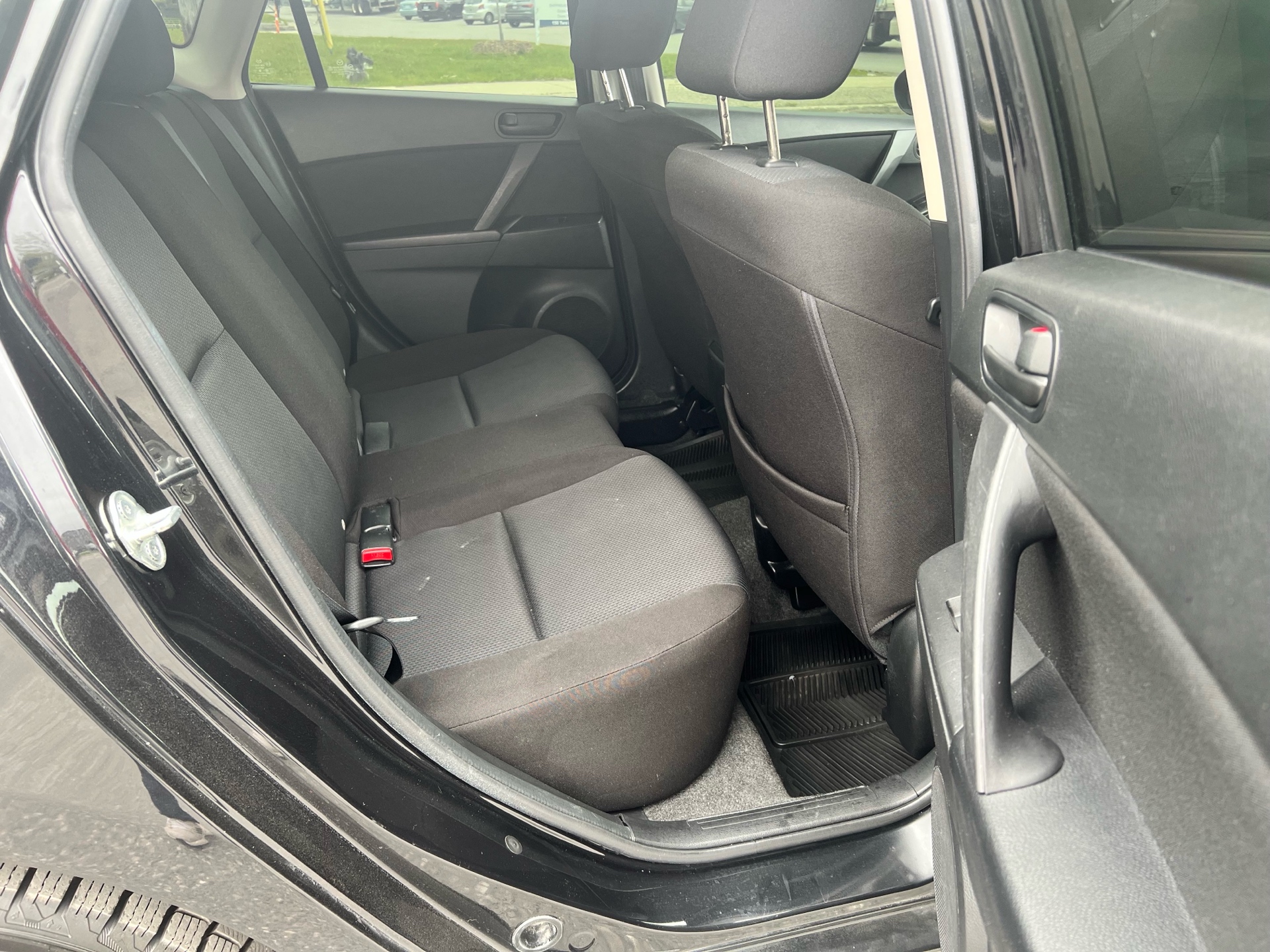 /autocainc/2011-Mazda-Mazda3-8085100662044209.jpg