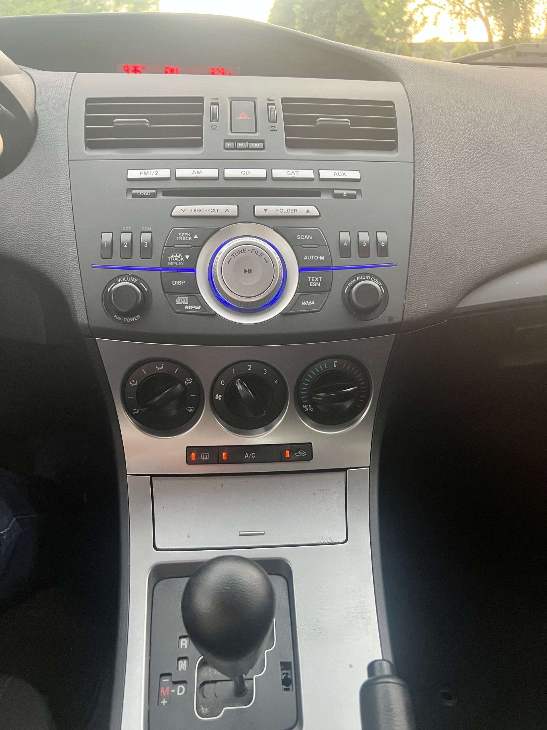 /autocainc/2011-Mazda-Mazda3-8381823174134166.jpg