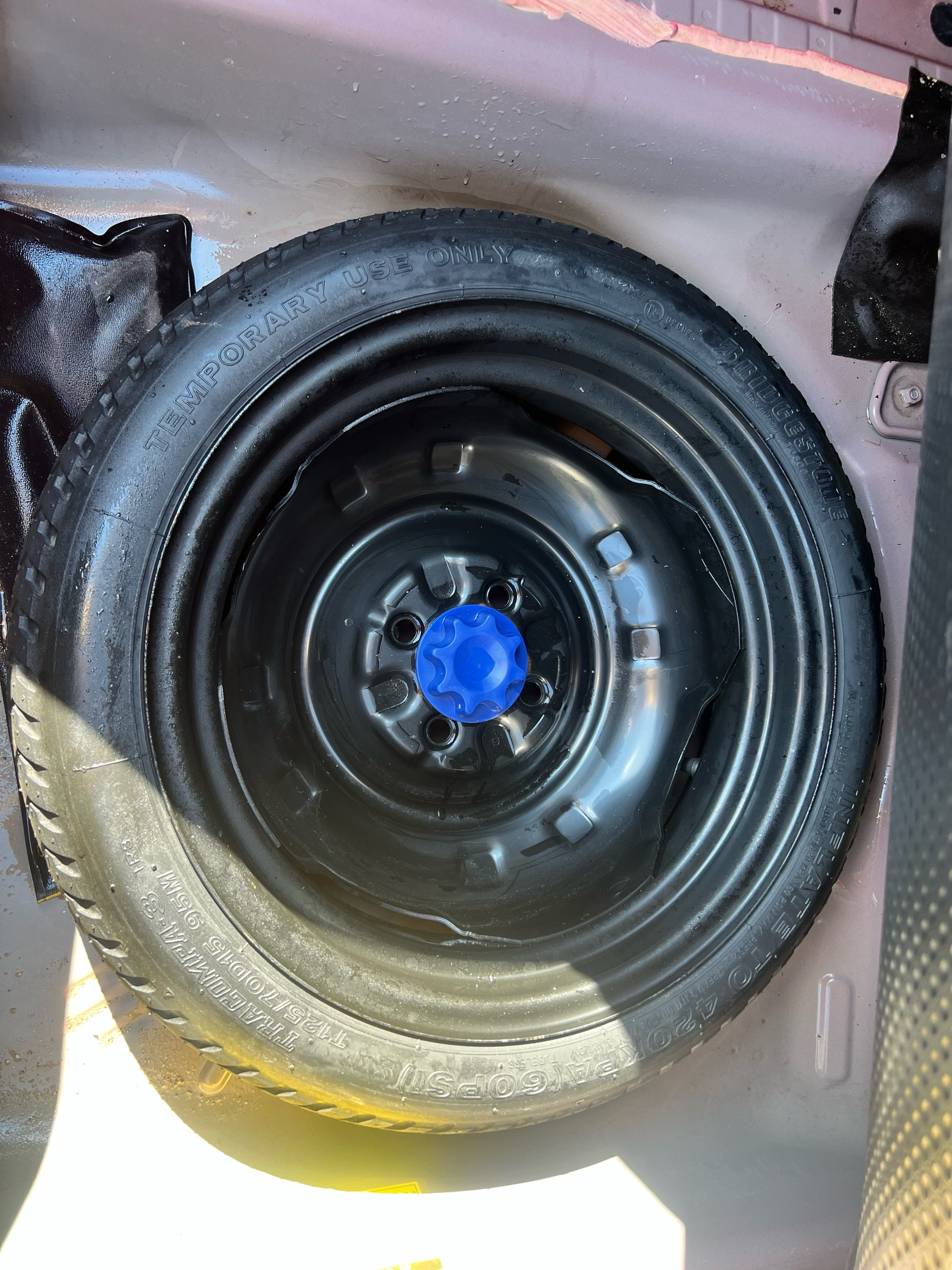 /autocainc/2011-Toyota-Yaris-05031950321554346.jpg