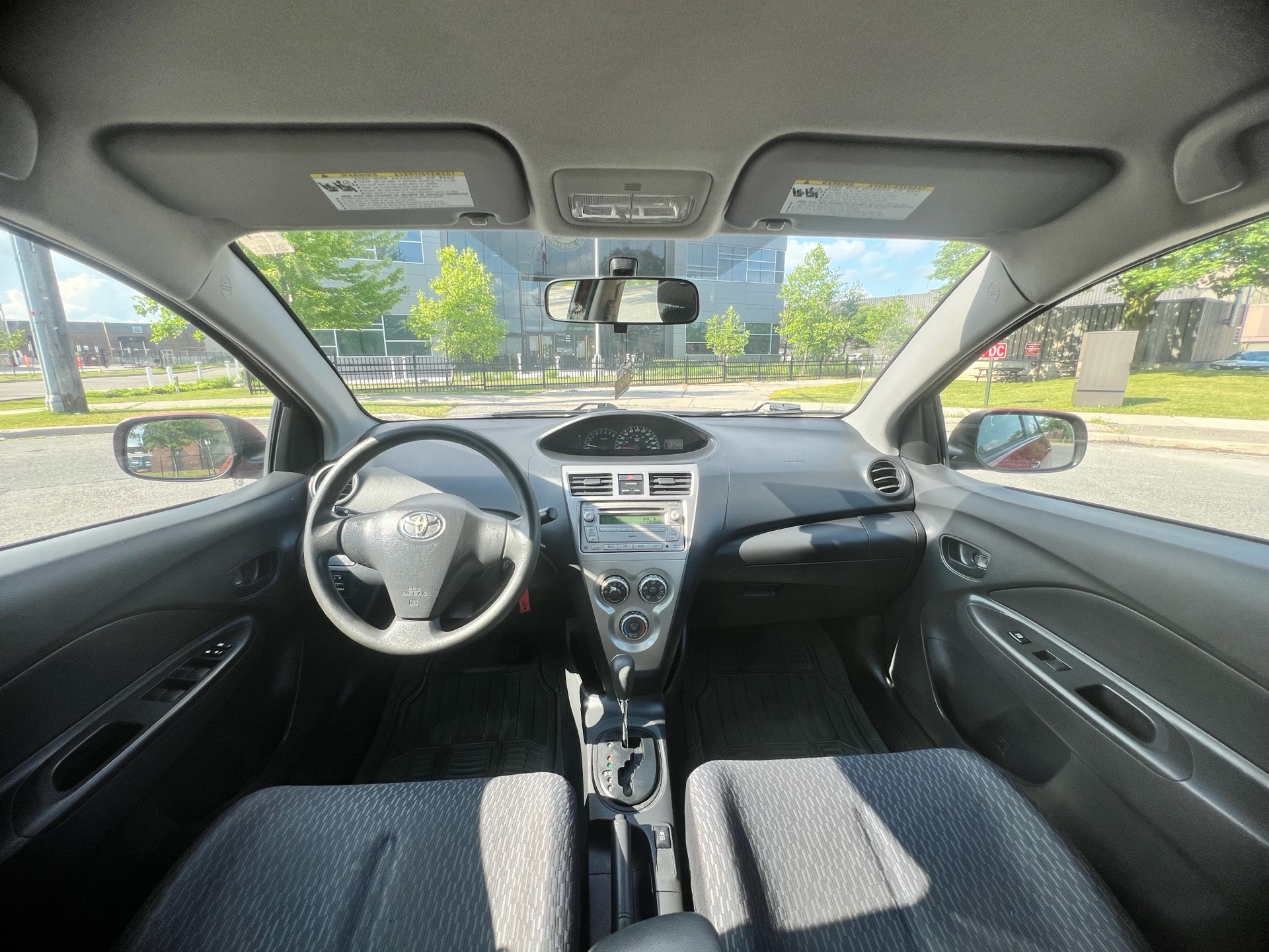 /autocainc/2011-Toyota-Yaris-3838083490737012.jpg