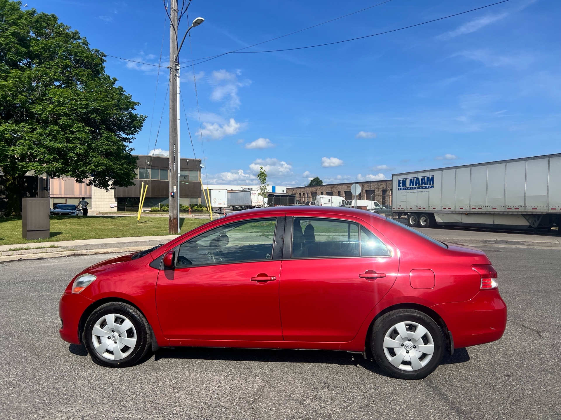 /autocainc/2011-Toyota-Yaris-9951746898644898.jpg