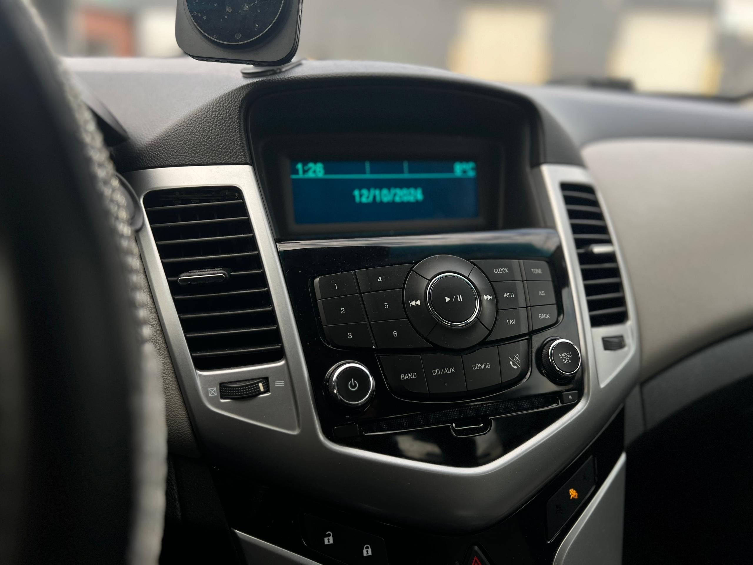 /autocainc/2012-Chevrolet-Cruze-026439309106546904.jpg