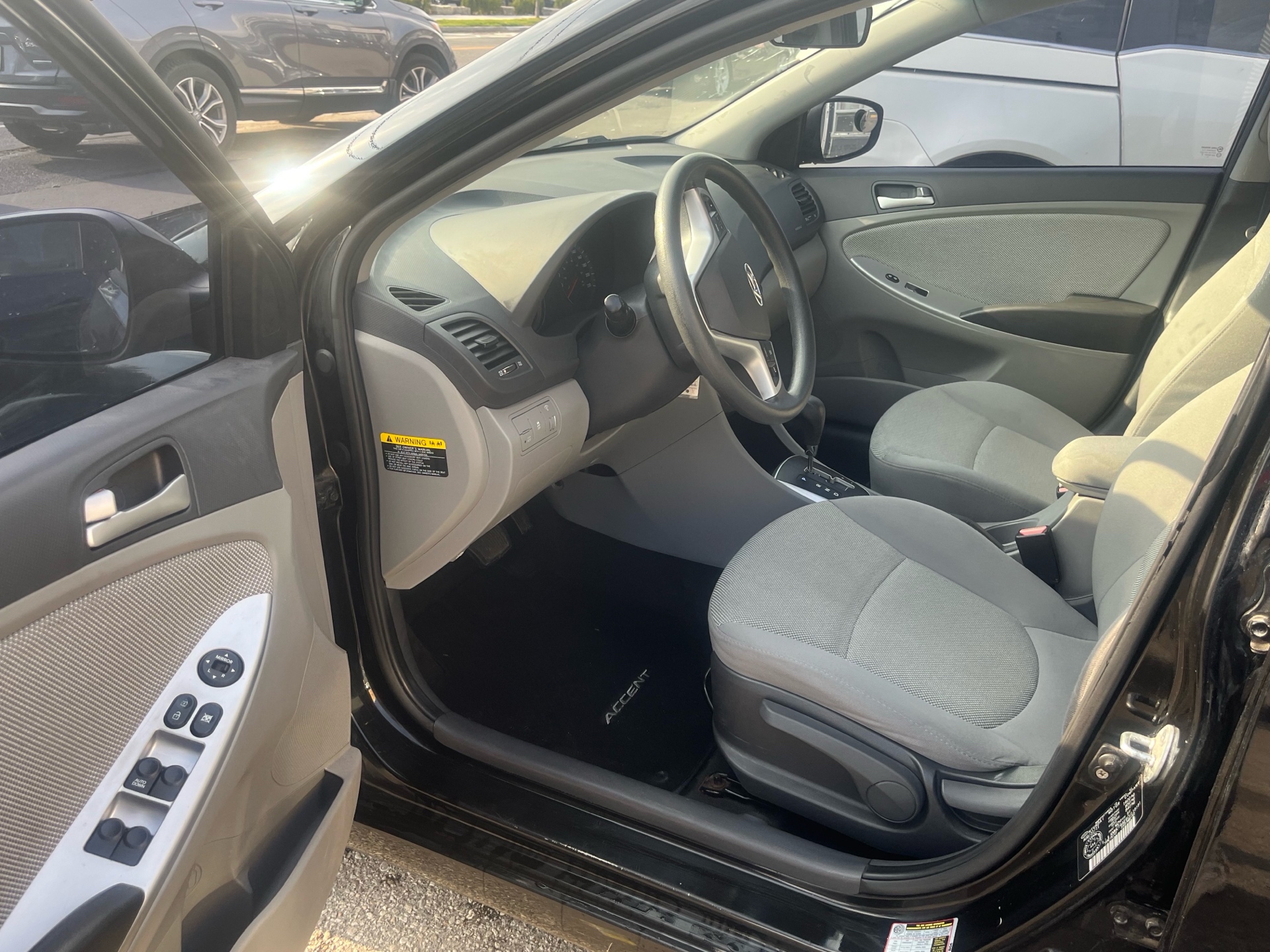/autocainc/2012-Hyundai-Accent-367181216525875.jpg