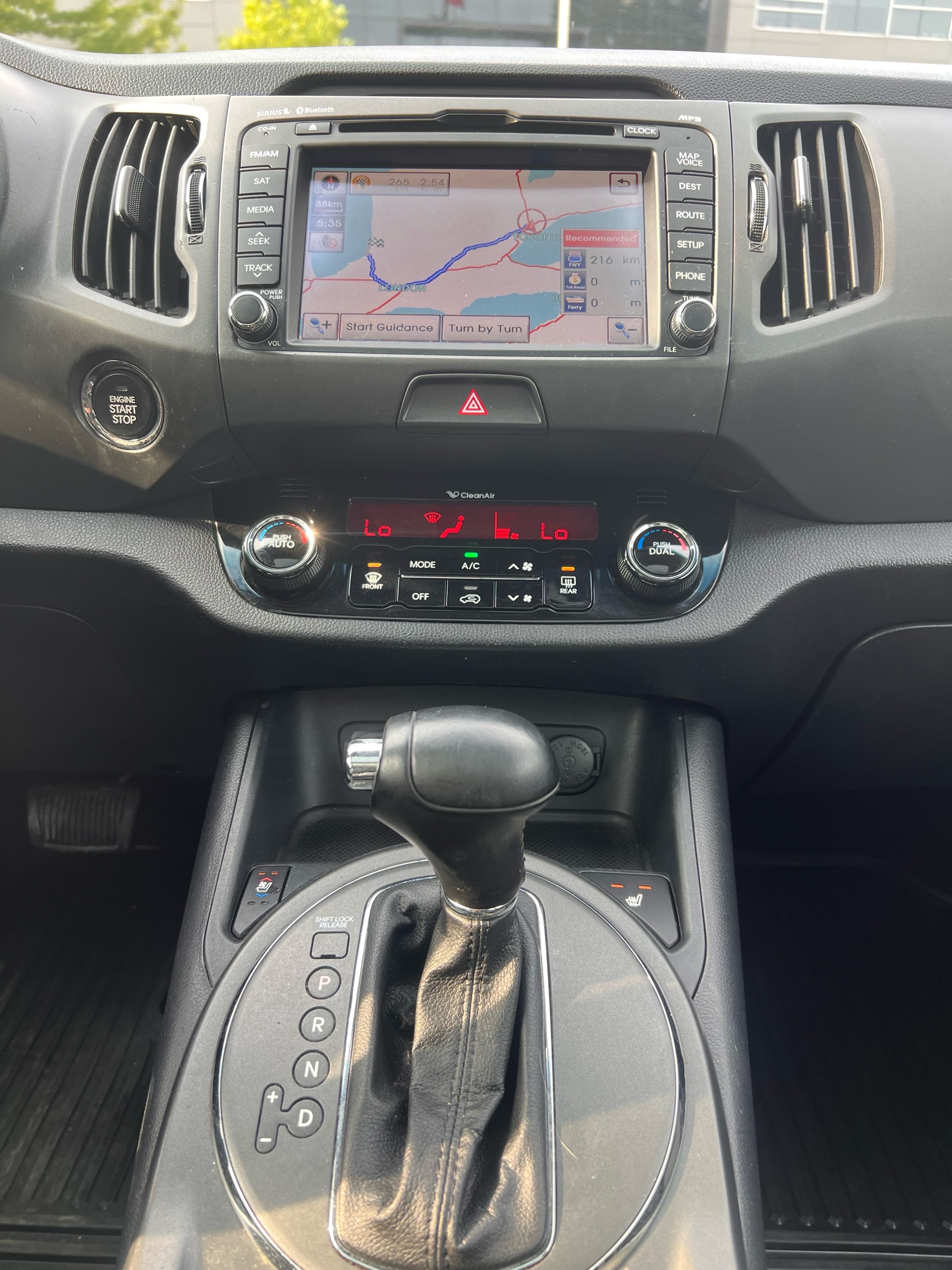 /autocainc/2012-Kia-Sportage-11714166952952443.jpg