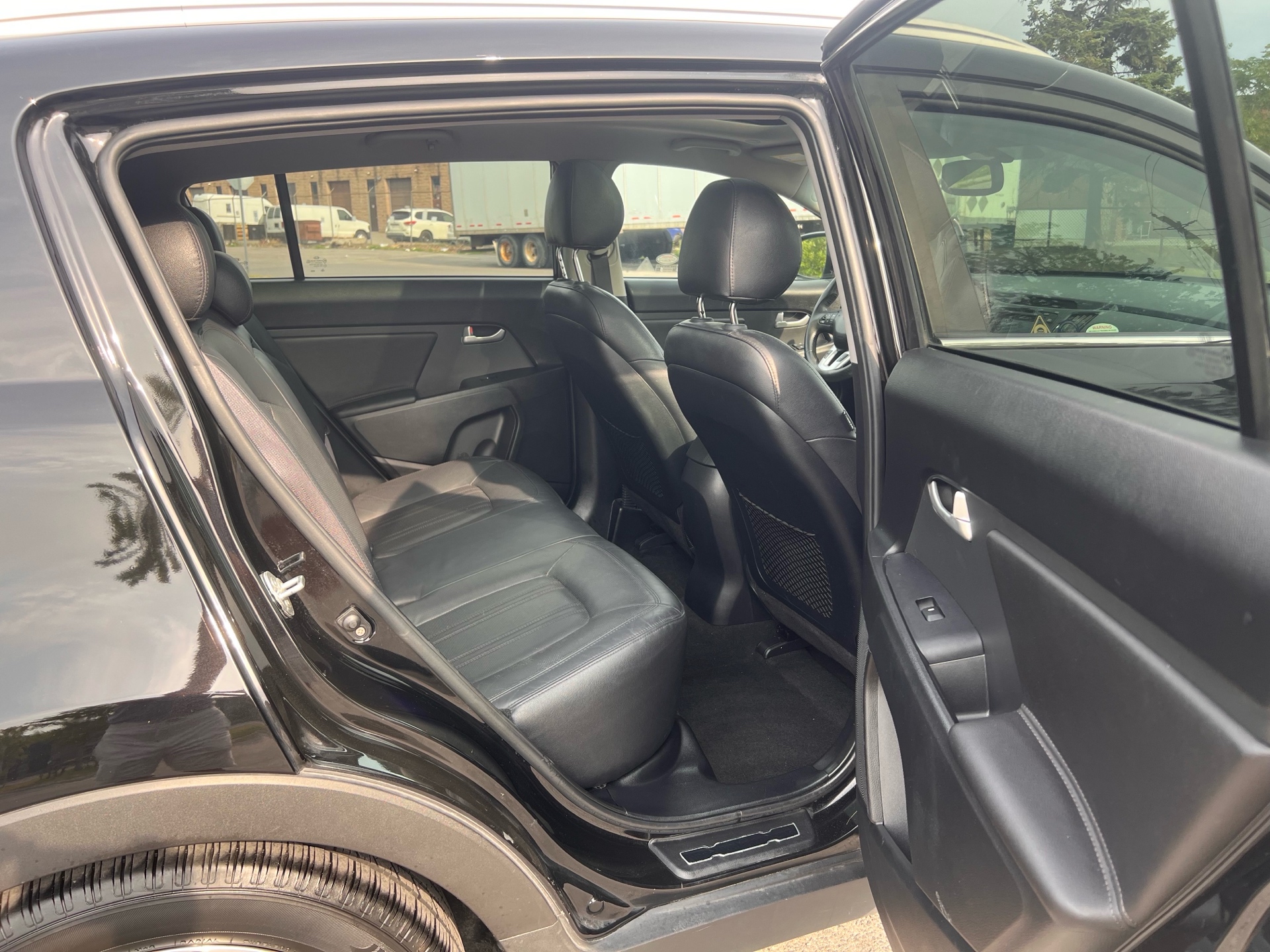 /autocainc/2012-Kia-Sportage-5816086106766847.jpg
