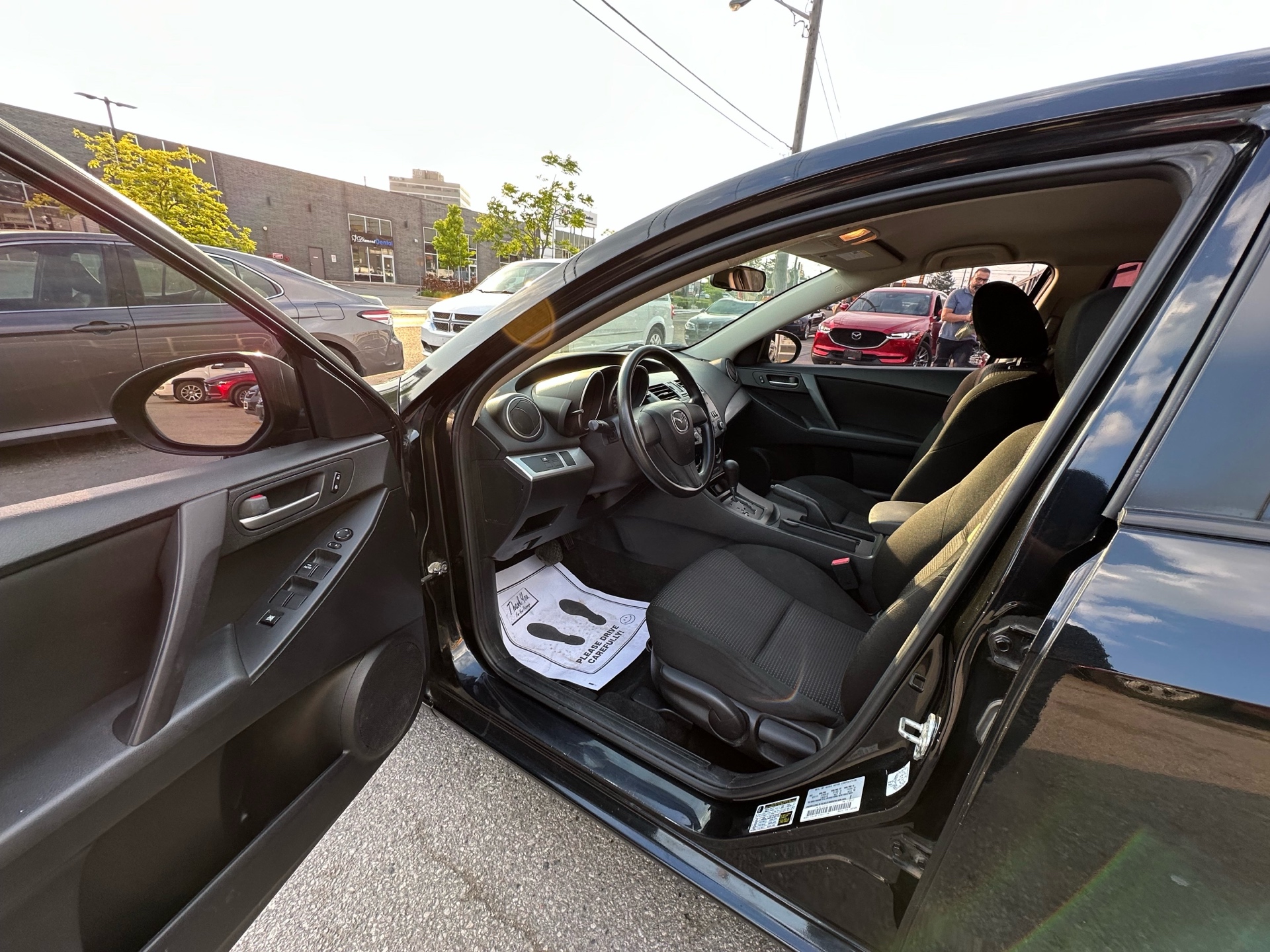 /autocainc/2012-Mazda-Mazda3-03179041756033518.jpg