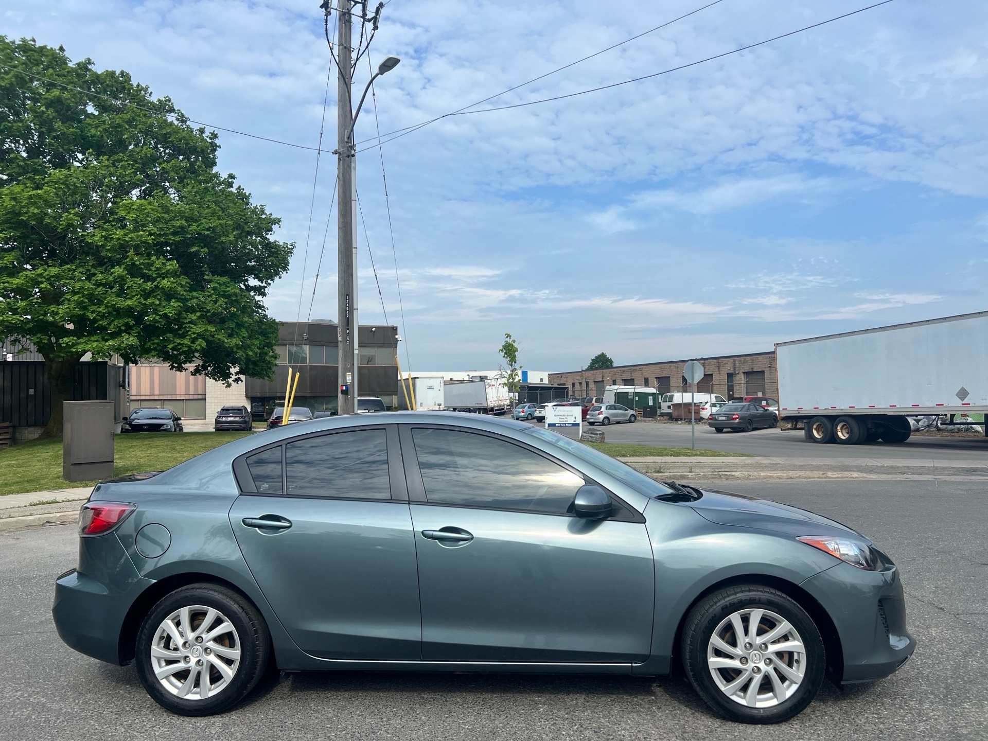 /autocainc/2012-Mazda-Mazda3-059092005486805155.jpg