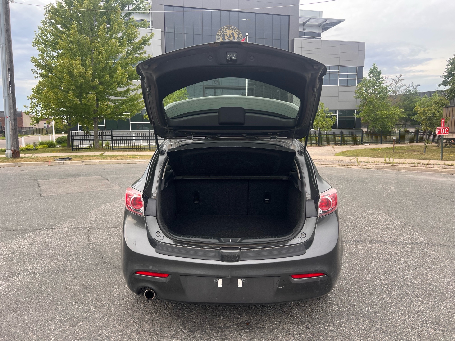 /autocainc/2012-Mazda-Mazda3-20182914781543992.jpg
