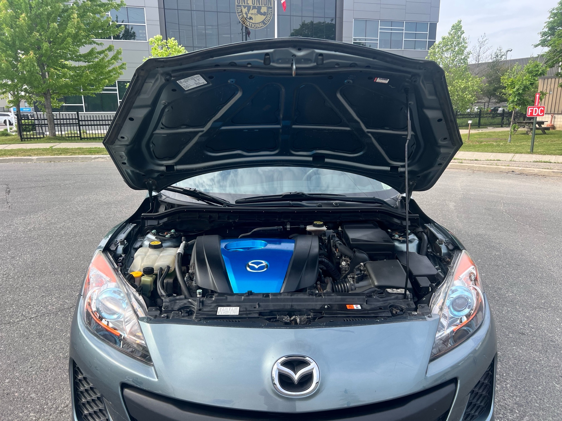 /autocainc/2012-Mazda-Mazda3-28552396879168107.jpg