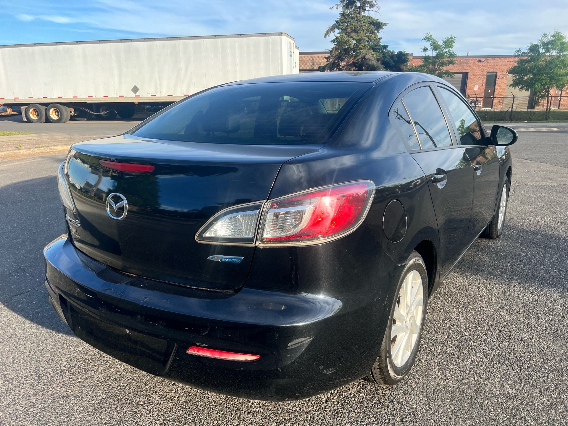 /autocainc/2012-Mazda-Mazda3-38455452441128846.jpg