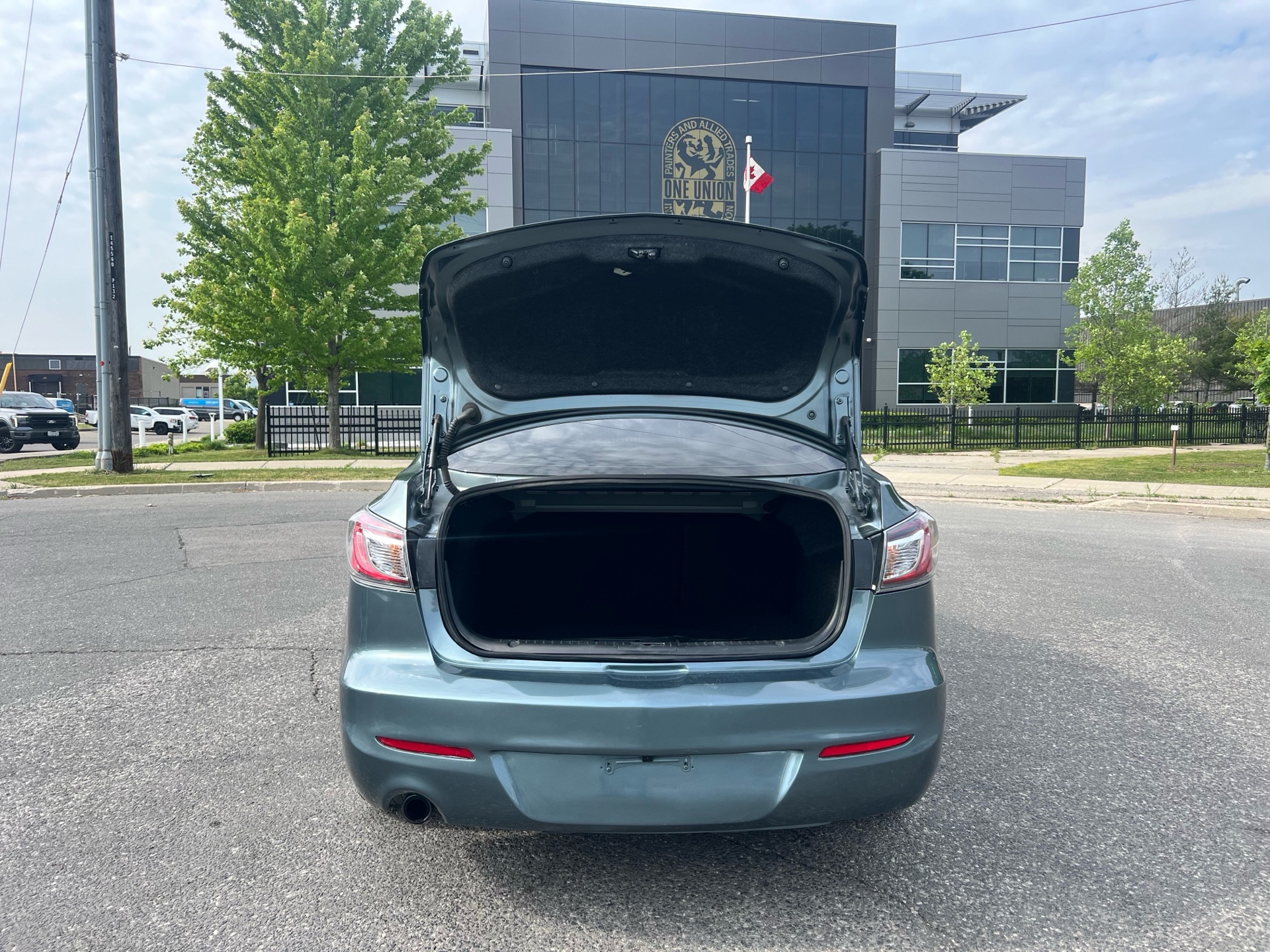 /autocainc/2012-Mazda-Mazda3-6451571706298922.jpg