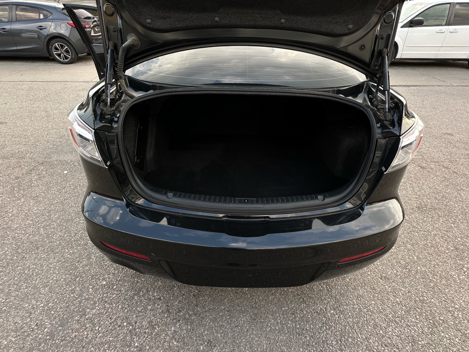 /autocainc/2012-Mazda-Mazda3-706179146276759.jpg