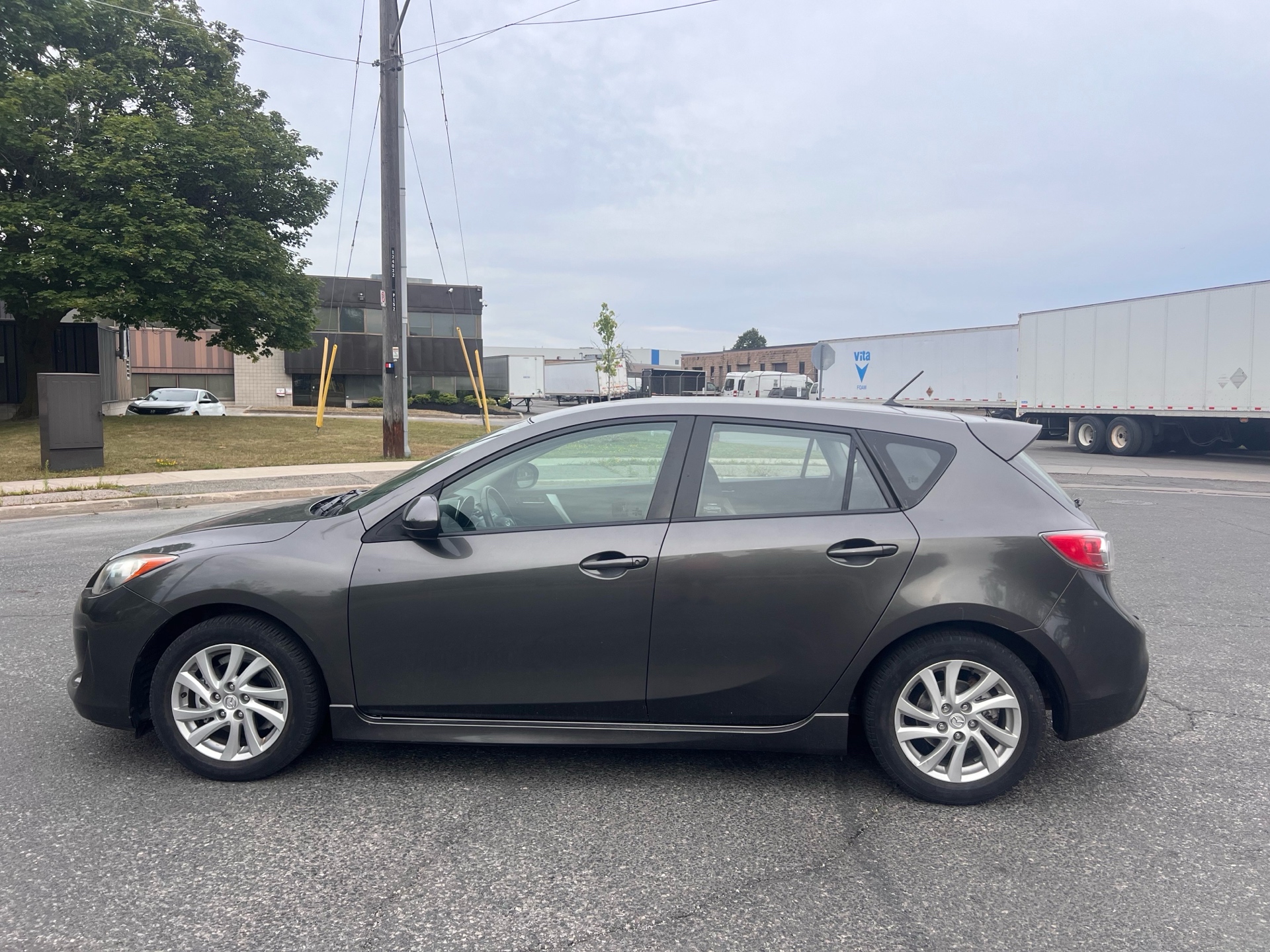 /autocainc/2012-Mazda-Mazda3-7359067595828792.jpg