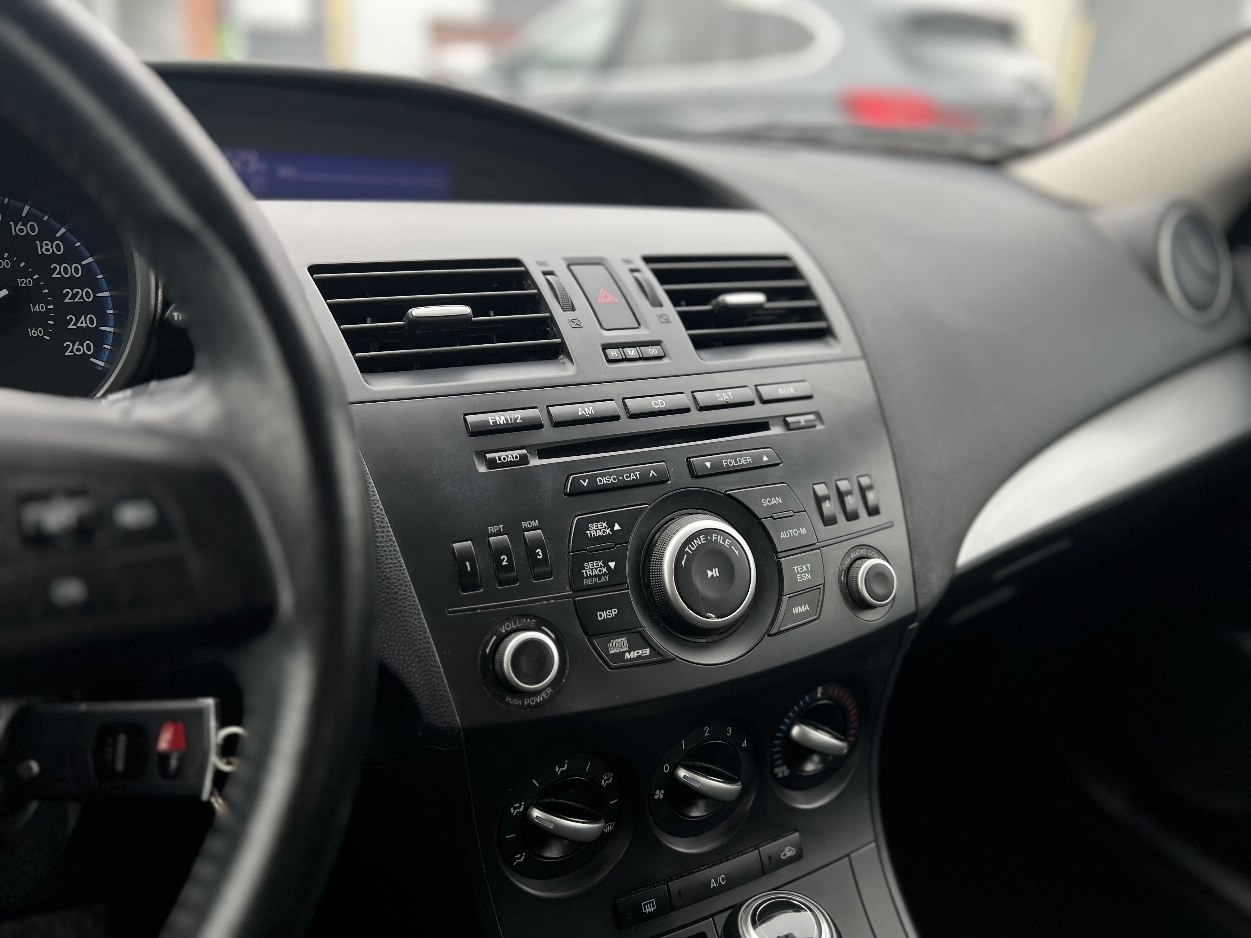 /autocainc/2012-Mazda-Mazda3-8807518191487622.jpg