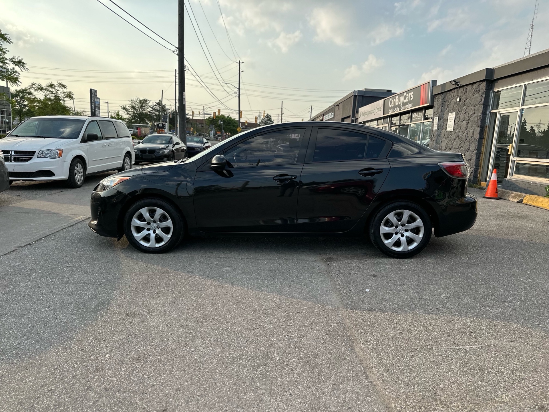 /autocainc/2012-Mazda-Mazda3-9460900763625577.jpg